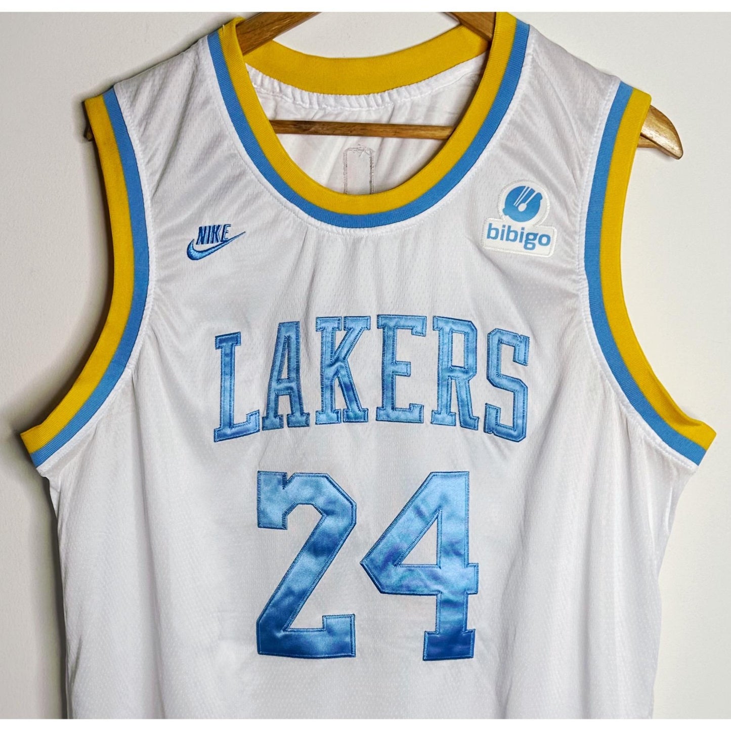 NIKE BIBIGO WHITE SKY AND YELLOW LAKERS BRYANT NO 24 PREMIUM BASKETBALL JERSEY
