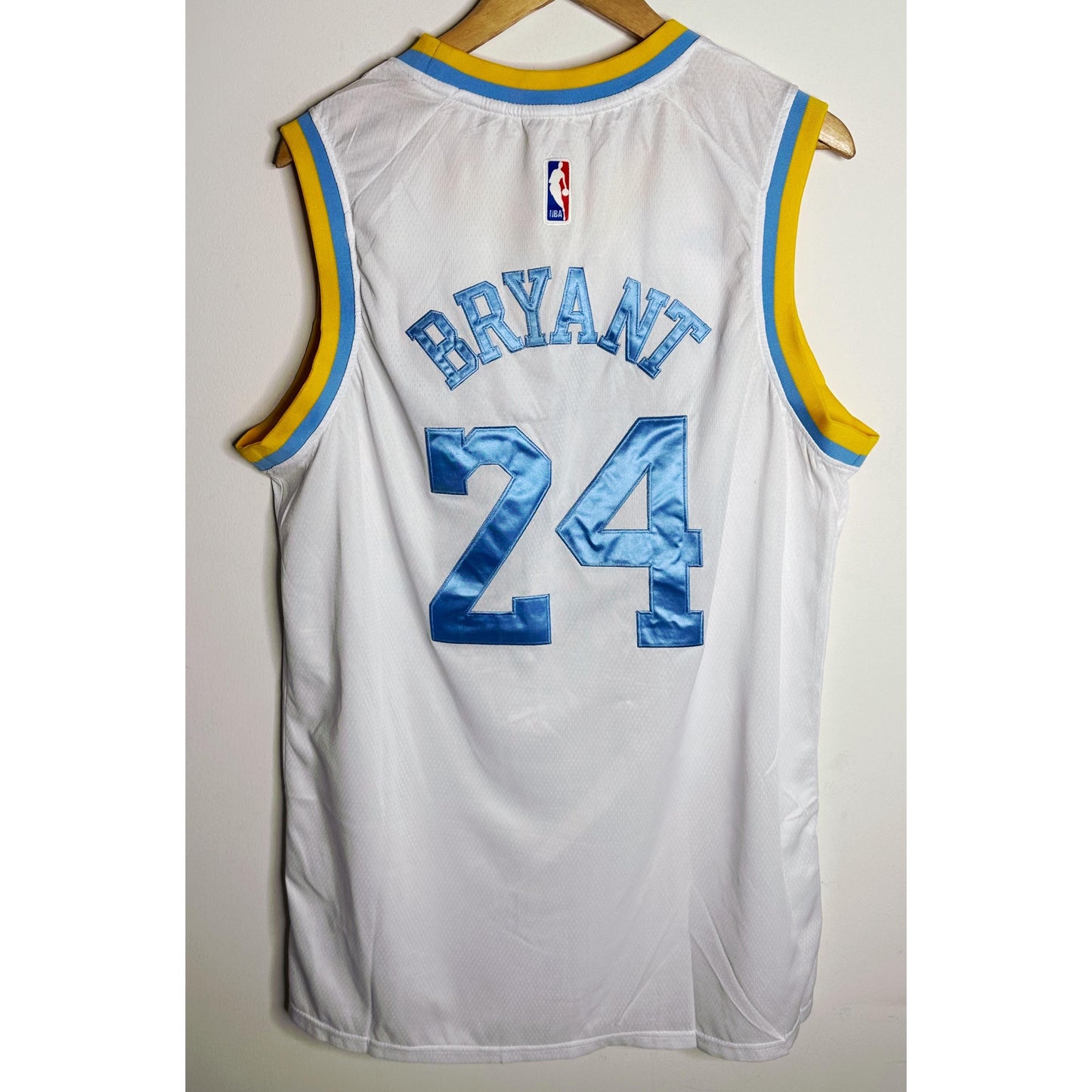 NIKE BIBIGO WHITE SKY AND YELLOW LAKERS BRYANT NO 24 PREMIUM BASKETBALL JERSEY
