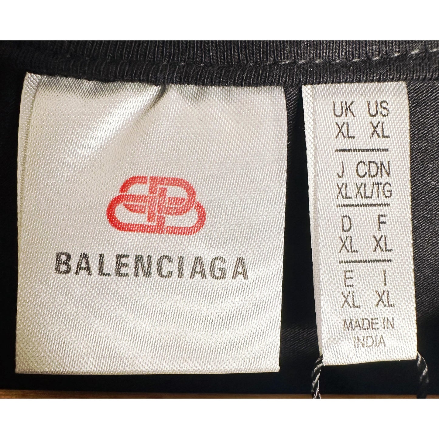 BALENCIAGA MEN’S PREMIUM COTTON T-SHIRT – BLACK MULTICOLOR PRINT | OVERSIZED STREETWEAR STYLE | CASUAL & LUXURY FASHION TEE