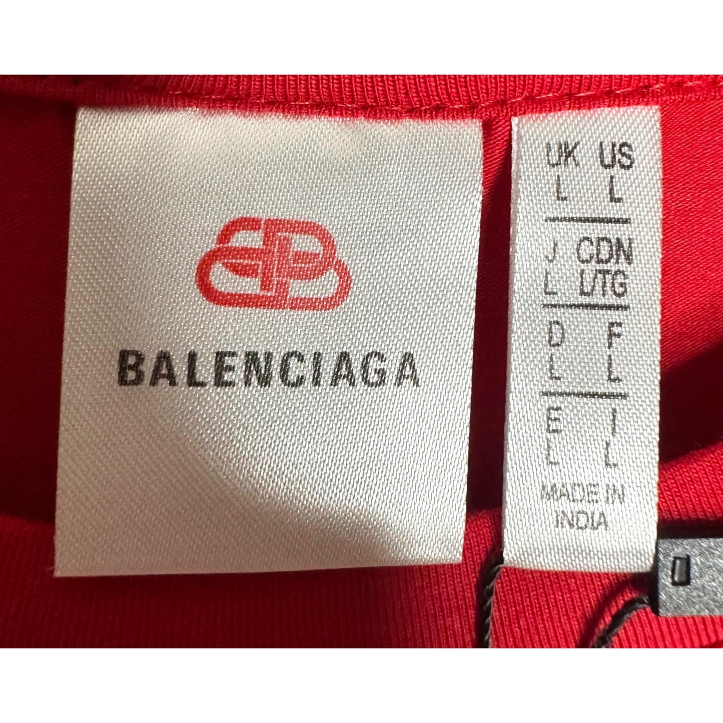 BALENCIAGA MEN’S PREMIUM COTTON T-SHIRT – RED MULTICOLOR PRINT | OVERSIZED STREETWEAR STYLE | CASUAL & LUXURY FASHION TEE