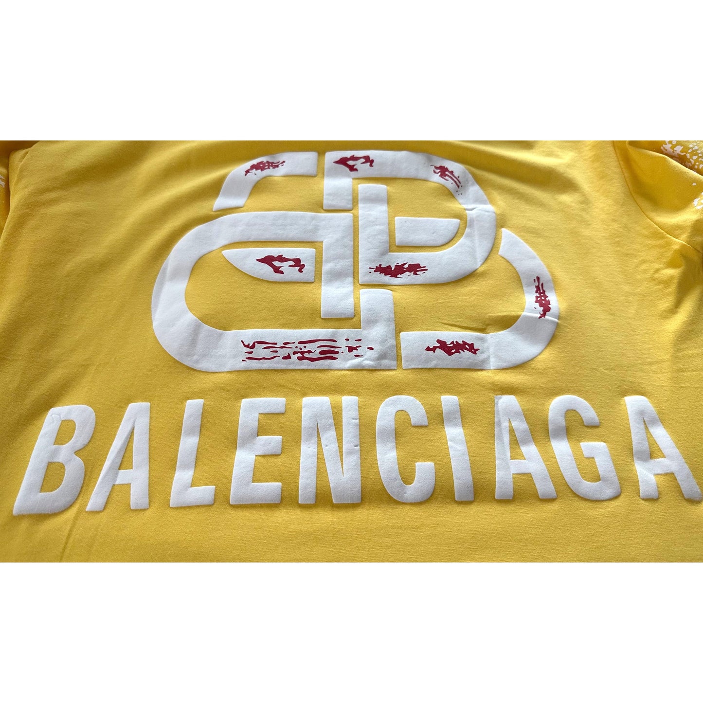 BALENCIAGA MEN’S PREMIUM COTTON T-SHIRT – YELLOW MULTICOLOR PRINT | OVERSIZED STREETWEAR STYLE | CASUAL & LUXURY FASHION TEE