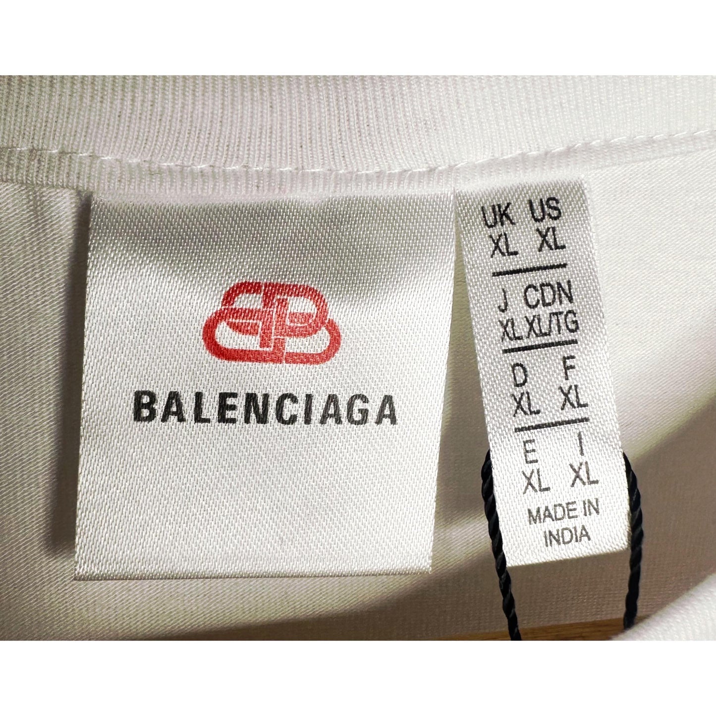 BALENCIAGA MEN’S PREMIUM COTTON T-SHIRT – YELLOW MULTICOLOR PRINT | OVERSIZED STREETWEAR STYLE | CASUAL & LUXURY FASHION TEE