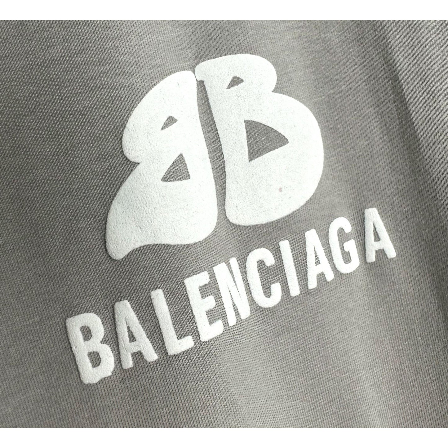 BALENCIAGA MEN’S PREMIUM COTTON T-SHIRT – GREY MULTICOLOR PRINT | OVERSIZED STREETWEAR STYLE | CASUAL & LUXURY FASHION TEE