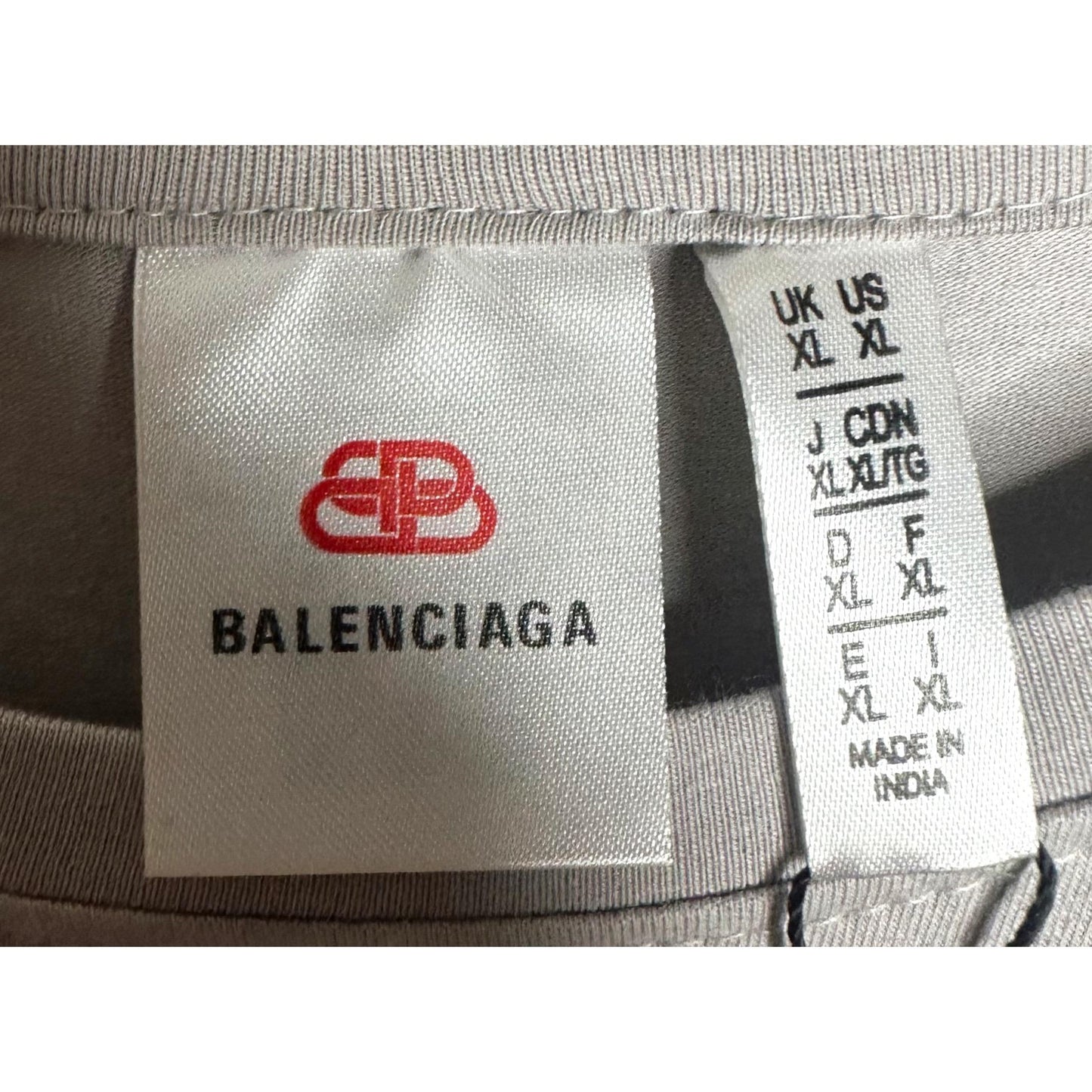 BALENCIAGA MEN’S PREMIUM COTTON T-SHIRT – GREY MULTICOLOR PRINT | OVERSIZED STREETWEAR STYLE | CASUAL & LUXURY FASHION TEE