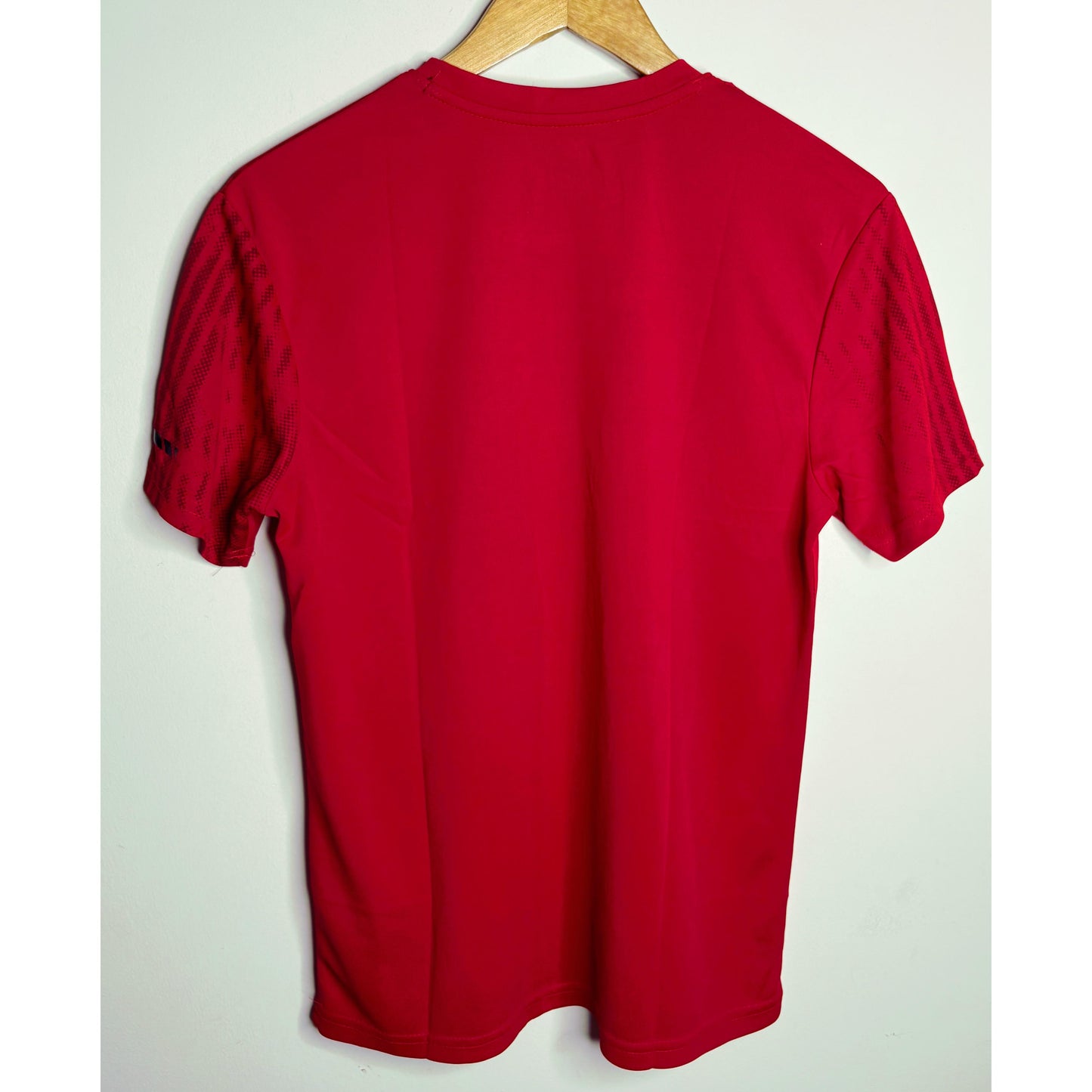 UNDER ARMOUR MEN'S ELITE PERFORMANCE TECH T-SHIRT | RED GRAPHIC PRINT | SHORT SLEEVE, MOISTURE-WICKING, QUICK-DRY | TRAINING & RUNNING
