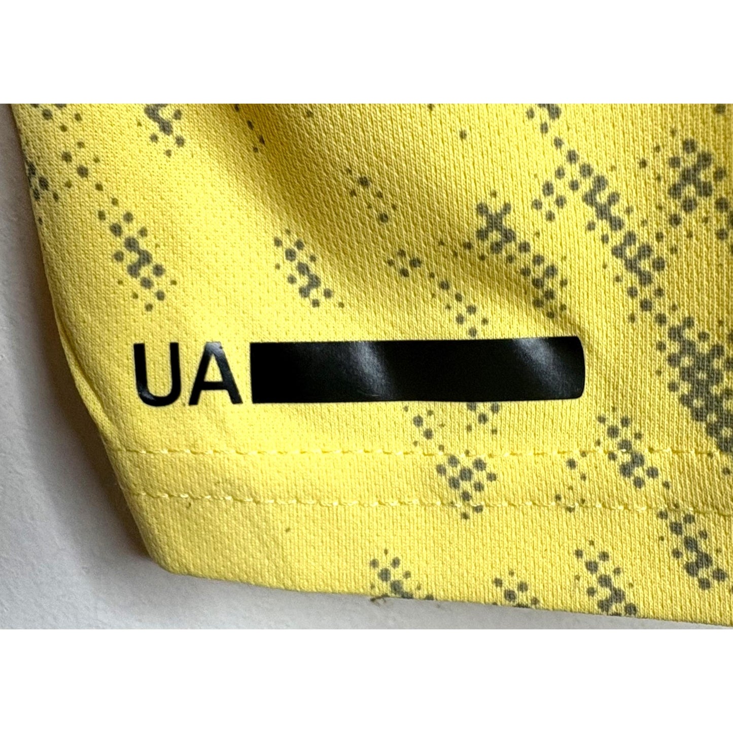 UNDER ARMOUR MEN'S ELITE PERFORMANCE TECH T-SHIRT | YELLOW GRAPHIC PRINT | SHORT SLEEVE, MOISTURE-WICKING, QUICK-DRY | TRAINING & RUNNING
