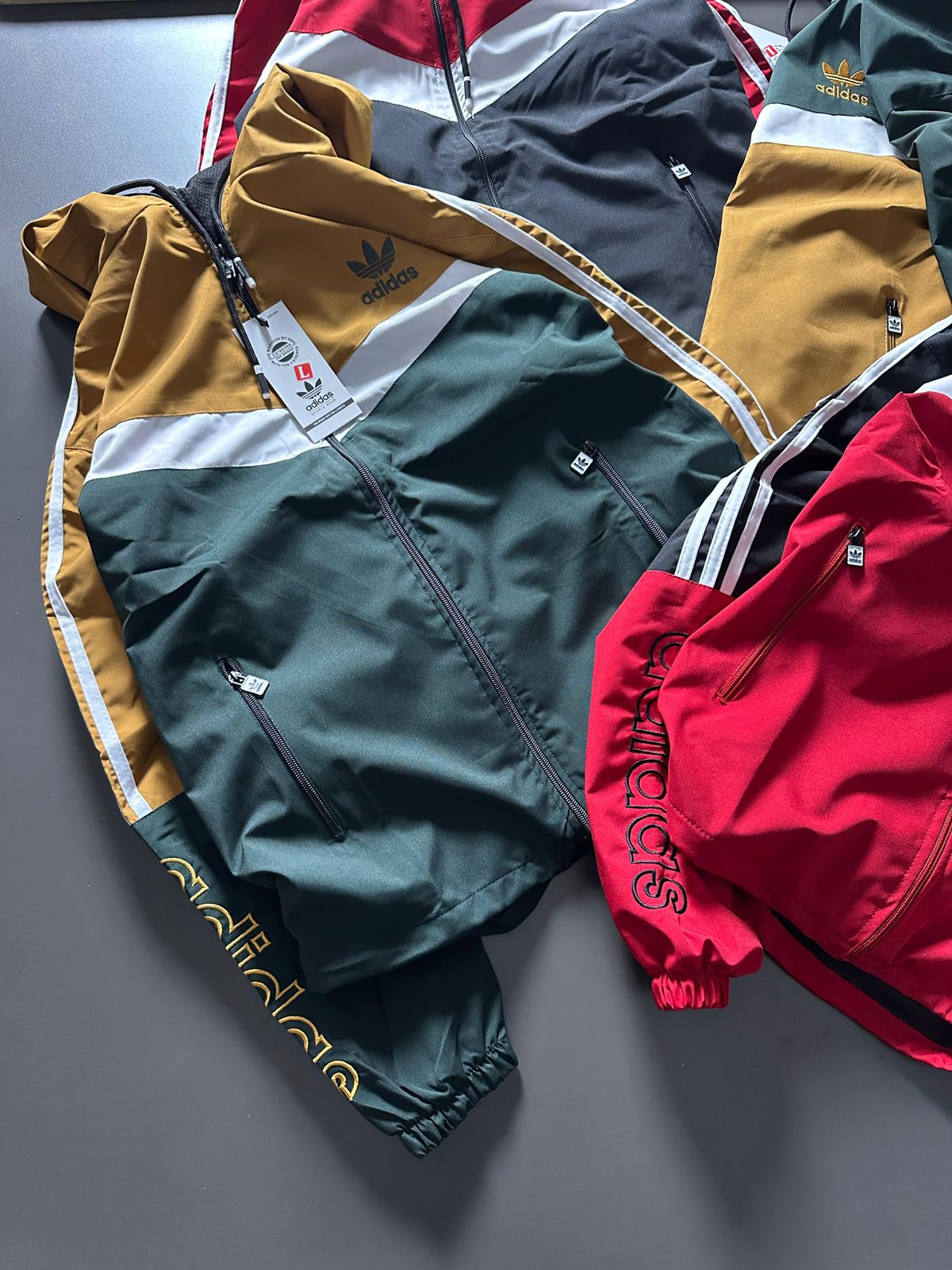 Adidas Luxe Heritage Windbreaker – Water-Repellent Black, White & Beige Edition