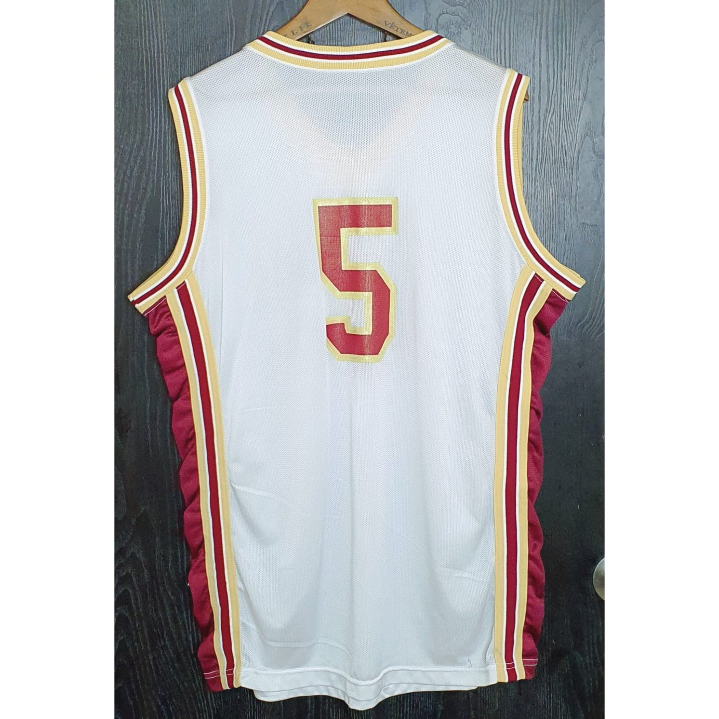 BOSTON WHITE SIZE L BASKETBALL JERSEY