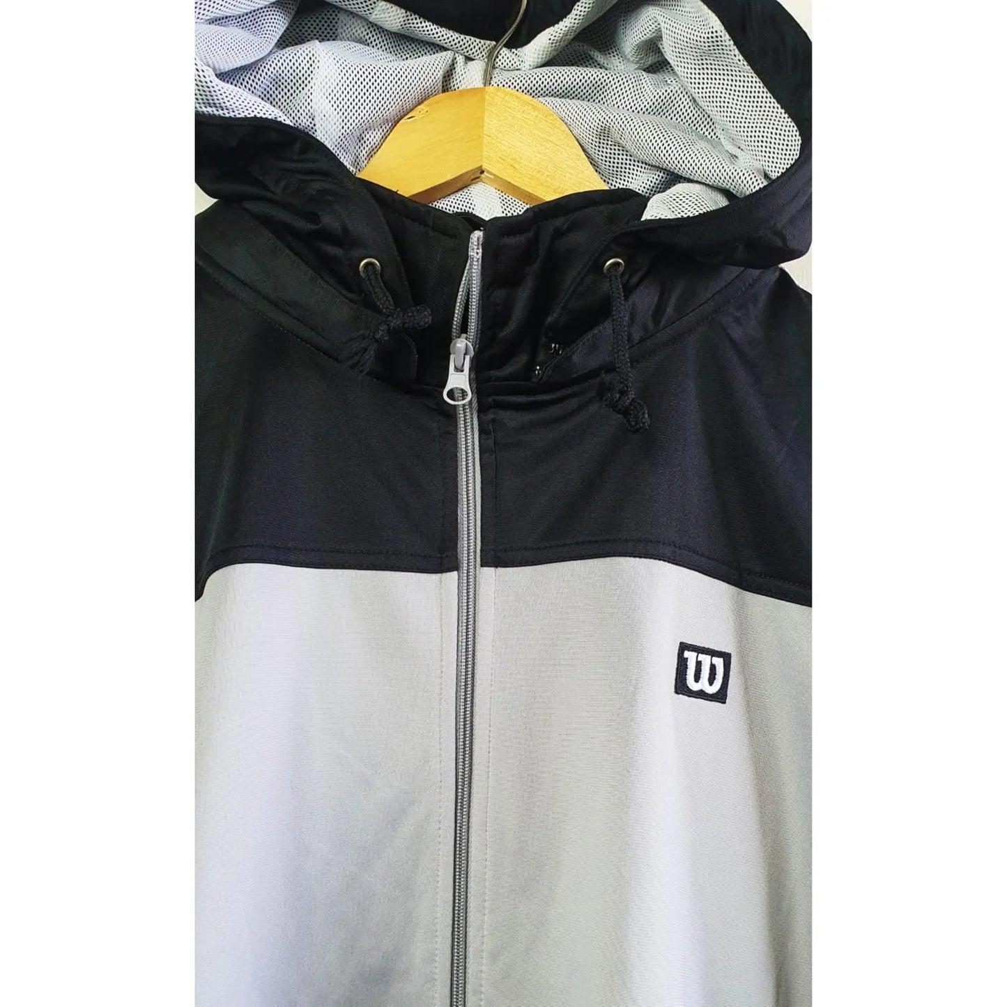 WILSON GREY HOODIE SIZE: XL JACKET