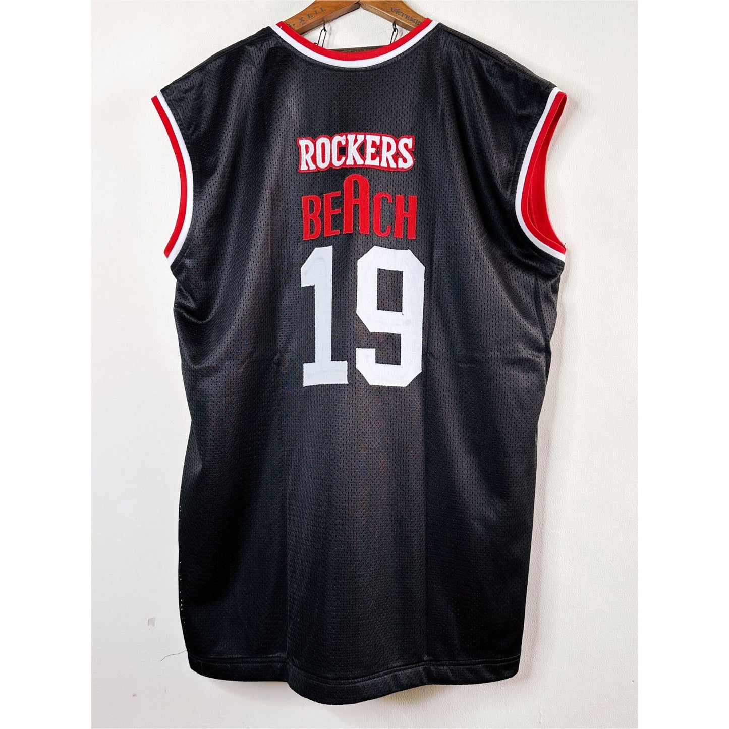 BEACH NO 19 ROCKERS SIZE XL BASKETBALL JERSEY