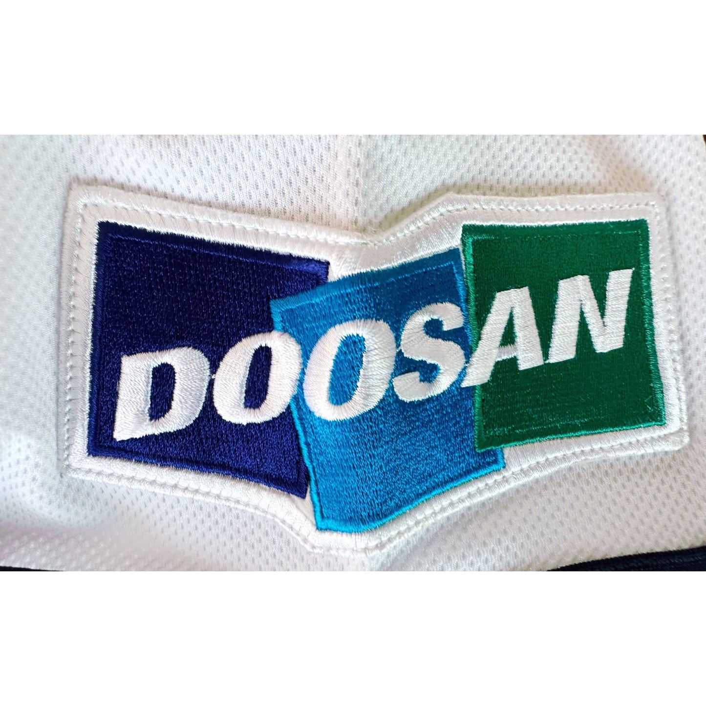 DOOSAN BEARS NUMBER 50 SIZE-S BASEBALL JERSEYS