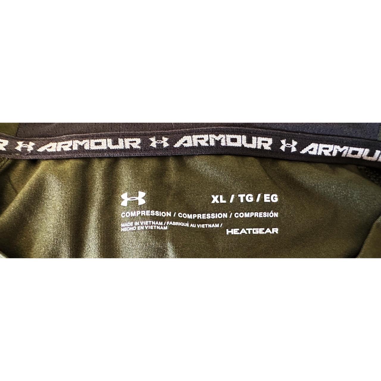 UNDER ARMOUR BLACK SIZE- XL DRY-FIT TEES