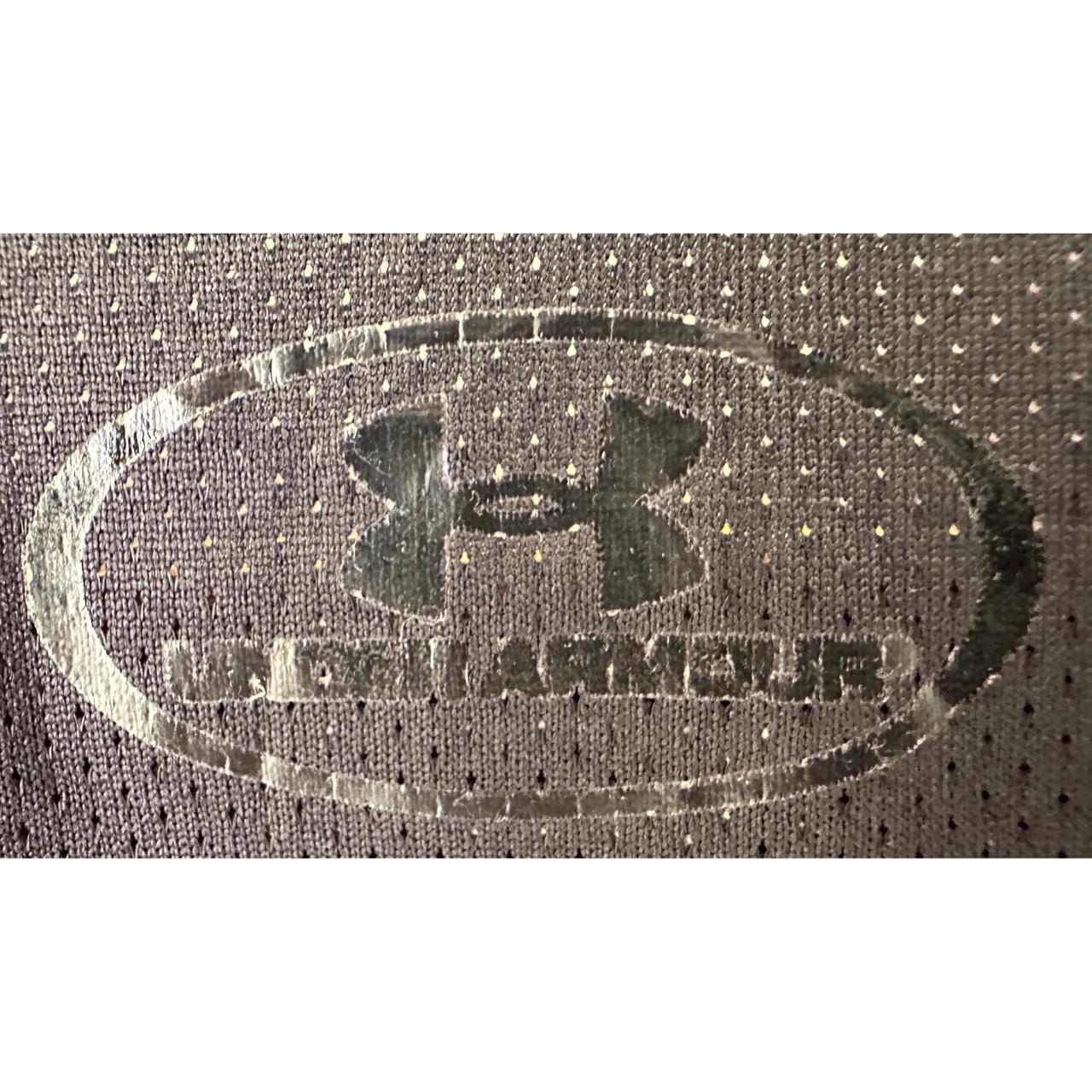 UNDER ARMOUR BLACK SIZE- L DRY-FIT TEES