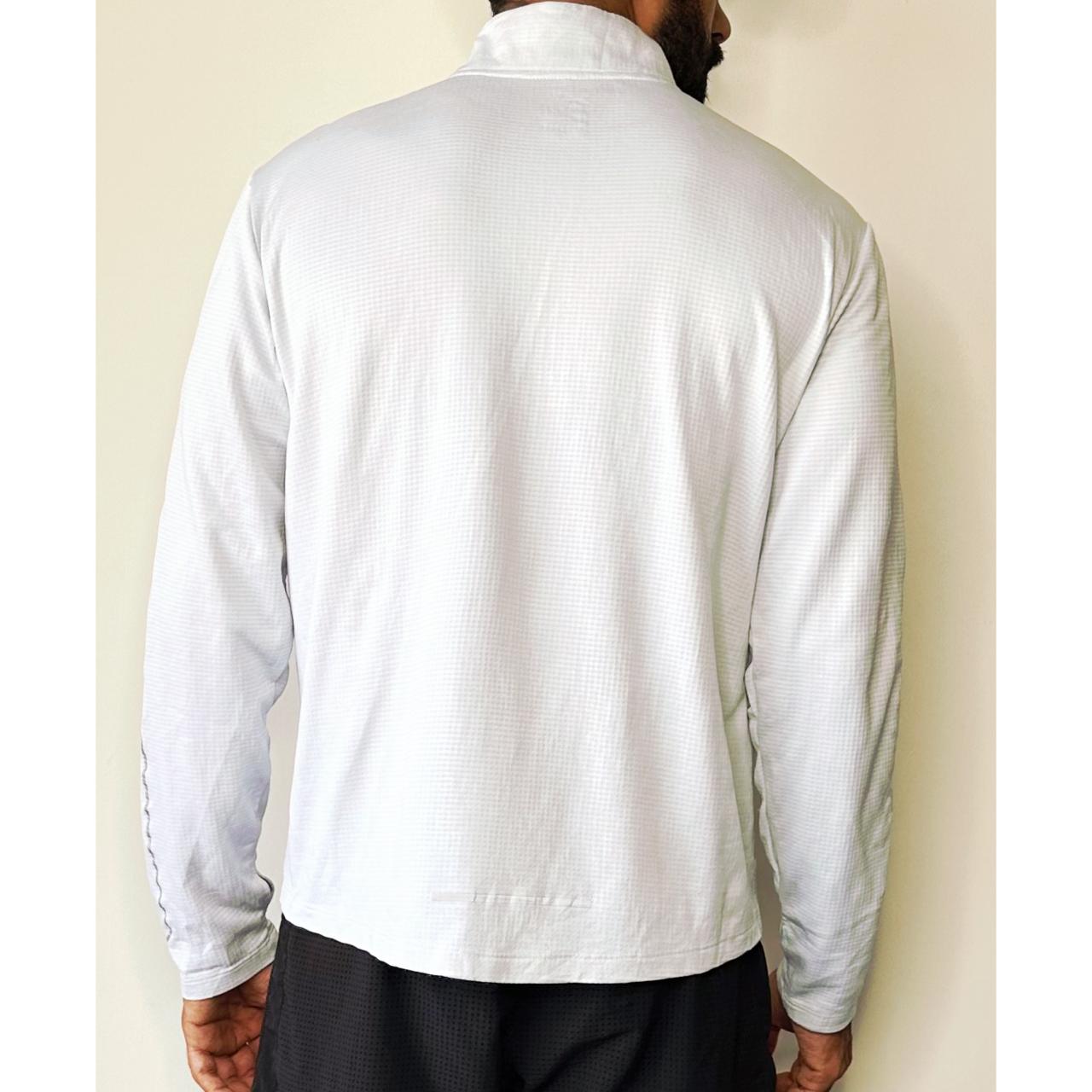 NIKE RUNNING SIZE-L SPORTSWEAR JACKET