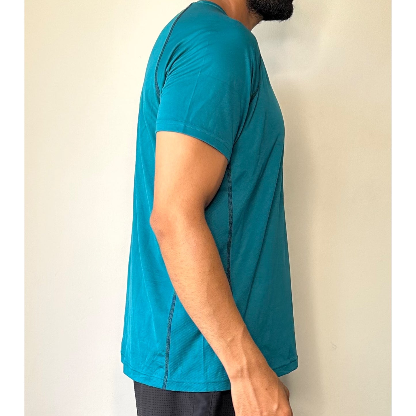 ADIDAS BLUE TEE SIZE-L Premium Dri-fits