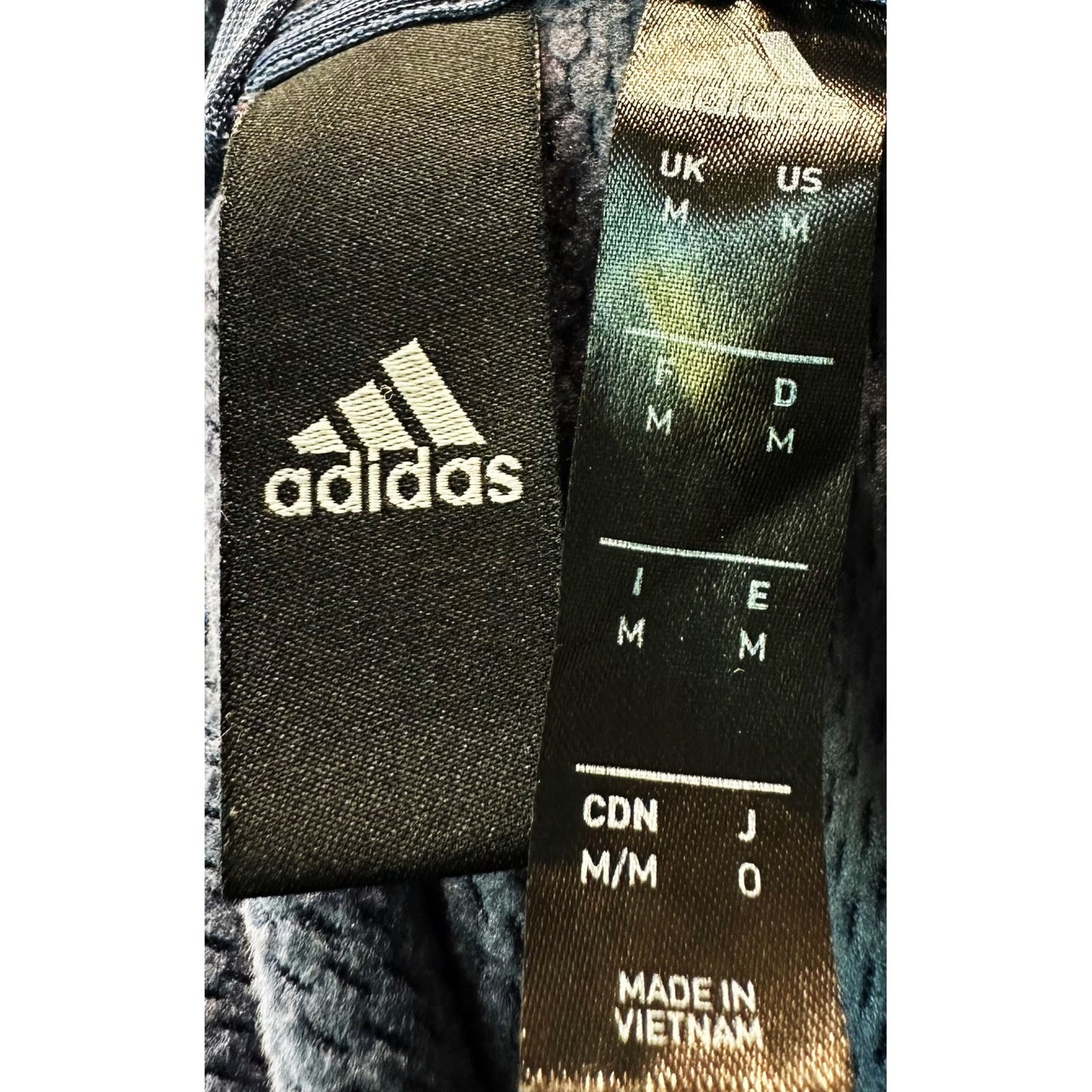 ADIDAS THE BRAND WITH THE THREE STRIPES  03 SIZE-M Premium Dri-fits