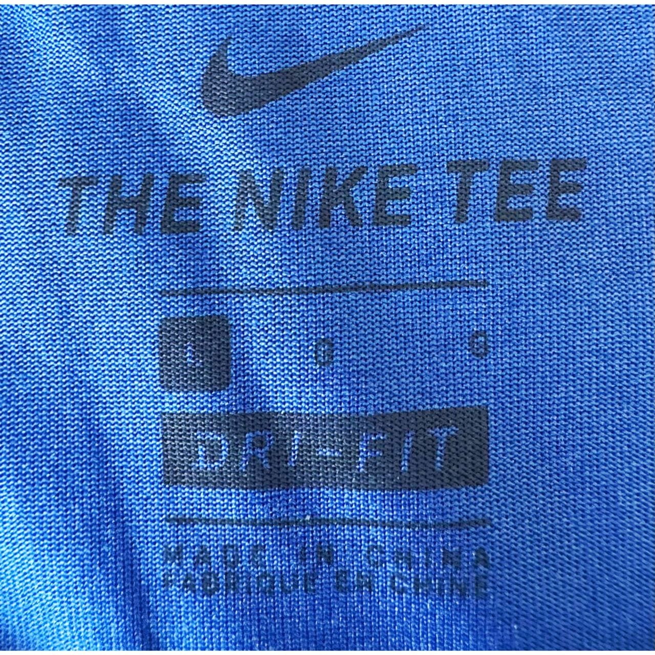 NIKE BLUE TEE SDIZE- L Premium Dri-fits