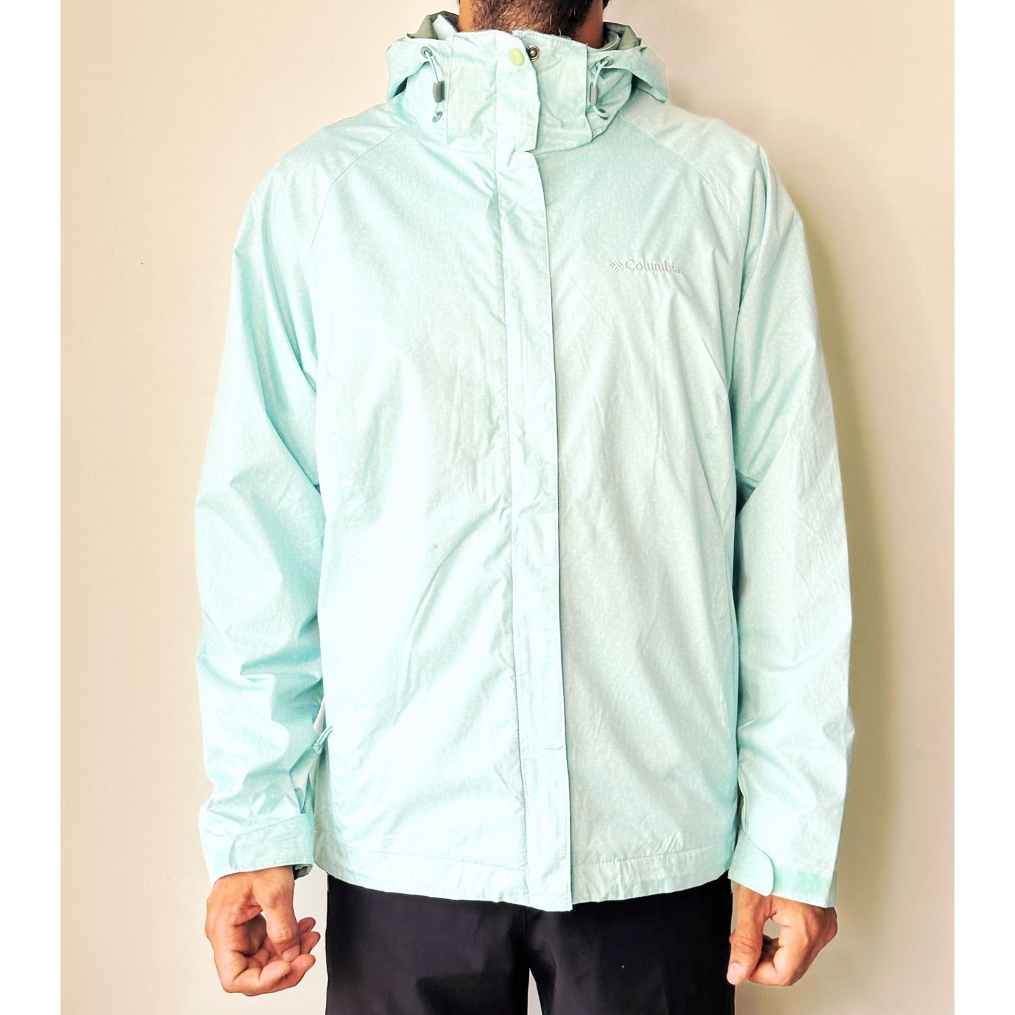 COLUMBIA WINDBREAKER SIZE XL PREMIUM JACKET