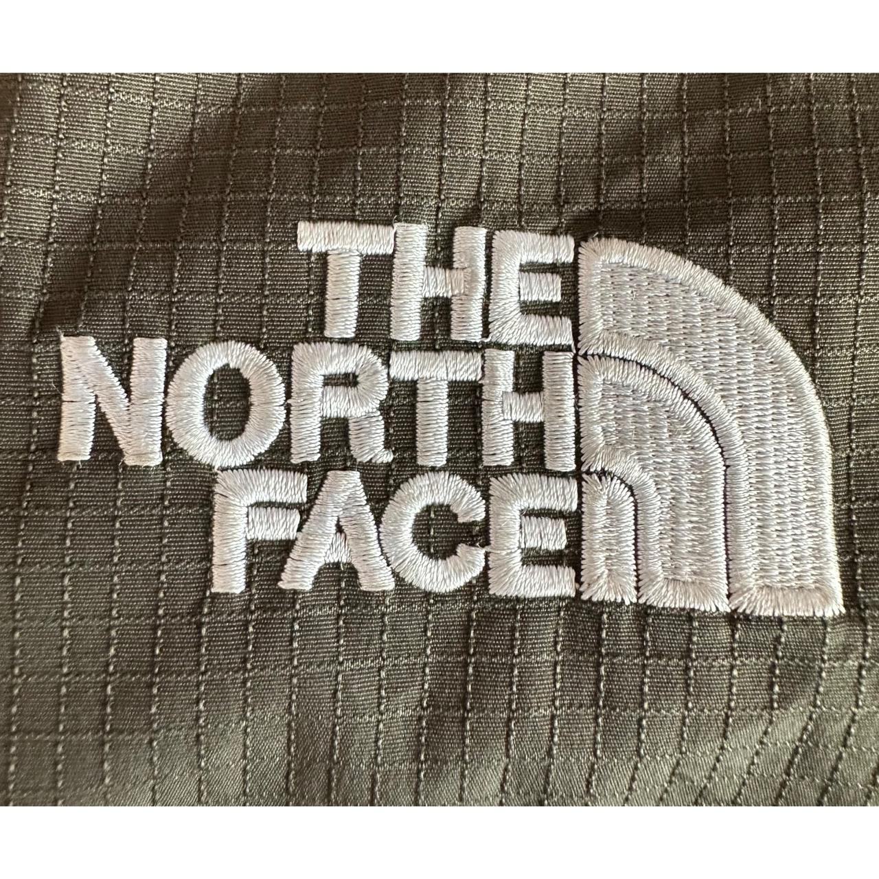 THE NORTH FACE SUMMIT SERIES WINDBREAKER SIZE XL PREMIUM JACKET