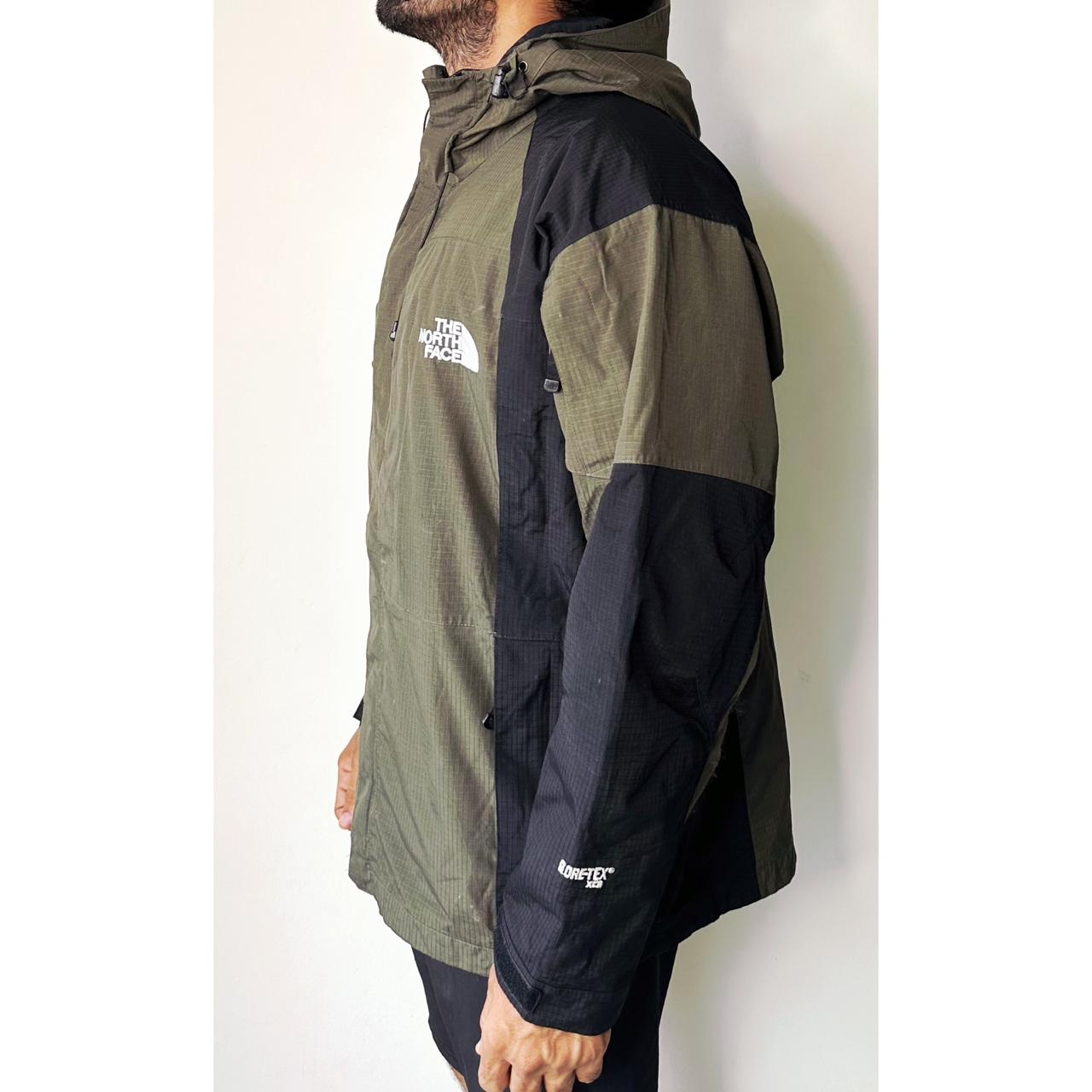 THE NORTH FACE SUMMIT SERIES WINDBREAKER SIZE XL PREMIUM JACKET