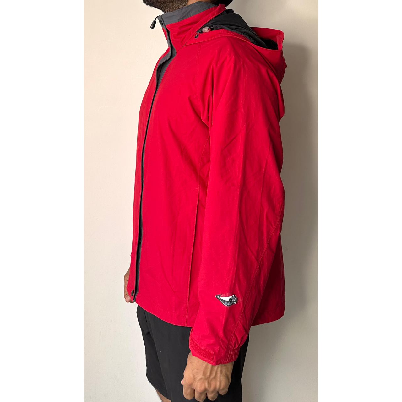 COLUMBIA WINDBREAKER SIZE L PREMIUM JACKET