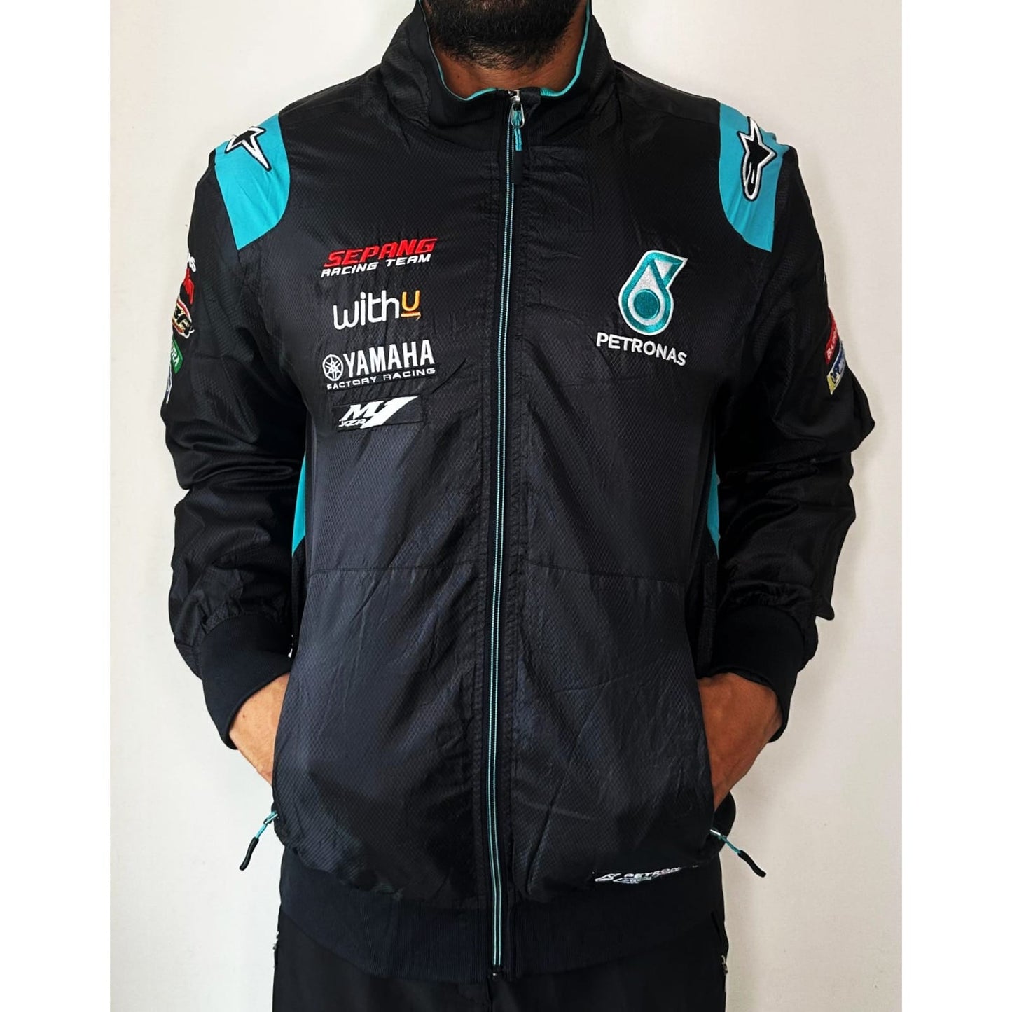 SEPANG MACING TEAM WITH U YAMAHA FACTORY RACING PETRONAS SIZE-L WINDBREAKER JACKETS