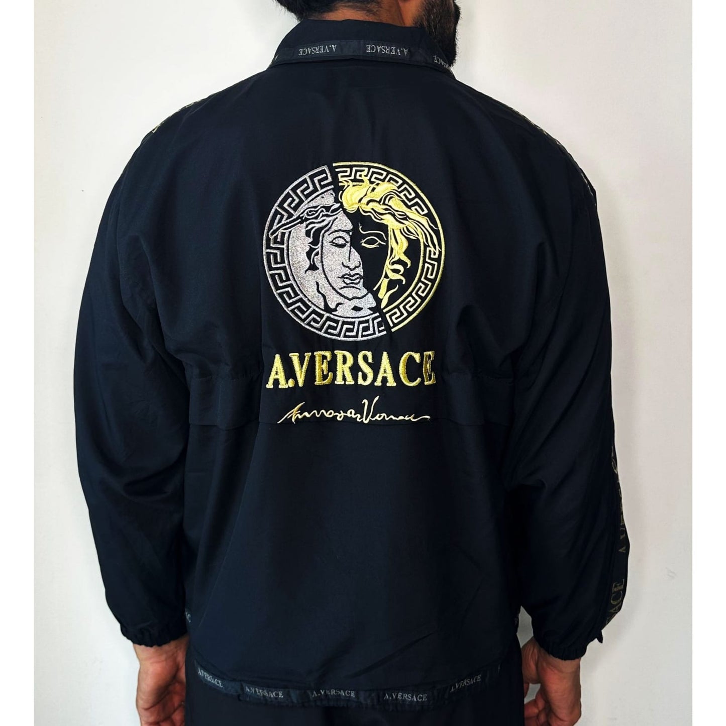 VERSACE SIZE-L LUXURY JACKET