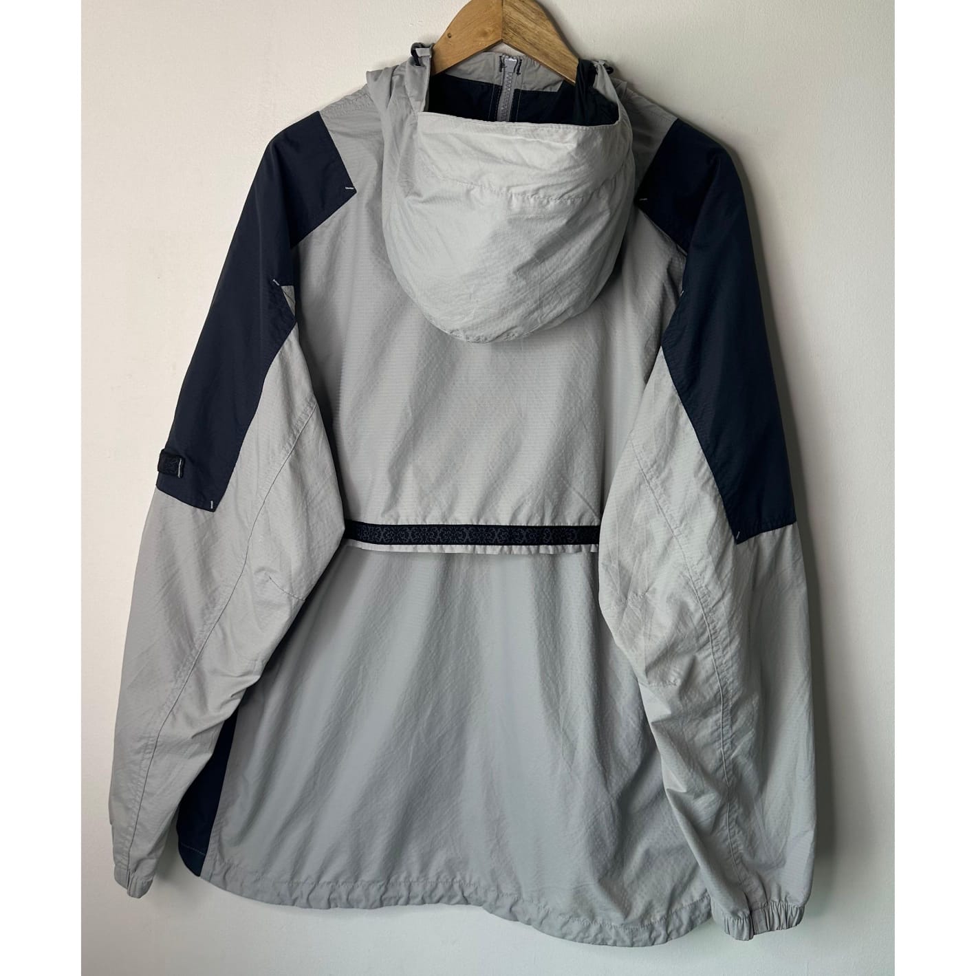 COLUMBIA SPORTS WEAR SIZE-XL WINDBREAKER JACKETS-
