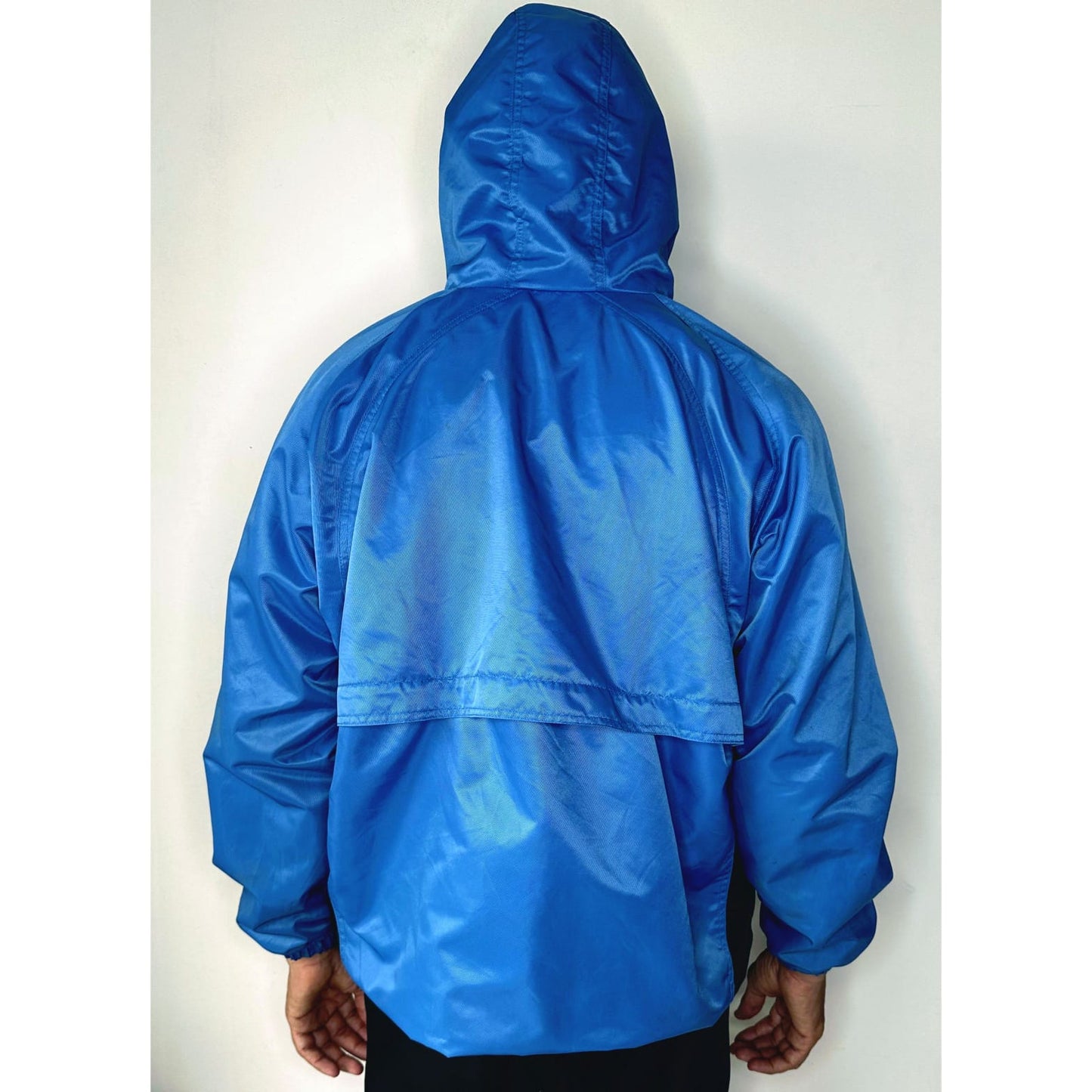 NIKE BLUE SIZE- L WINDBREAKER JACKETS