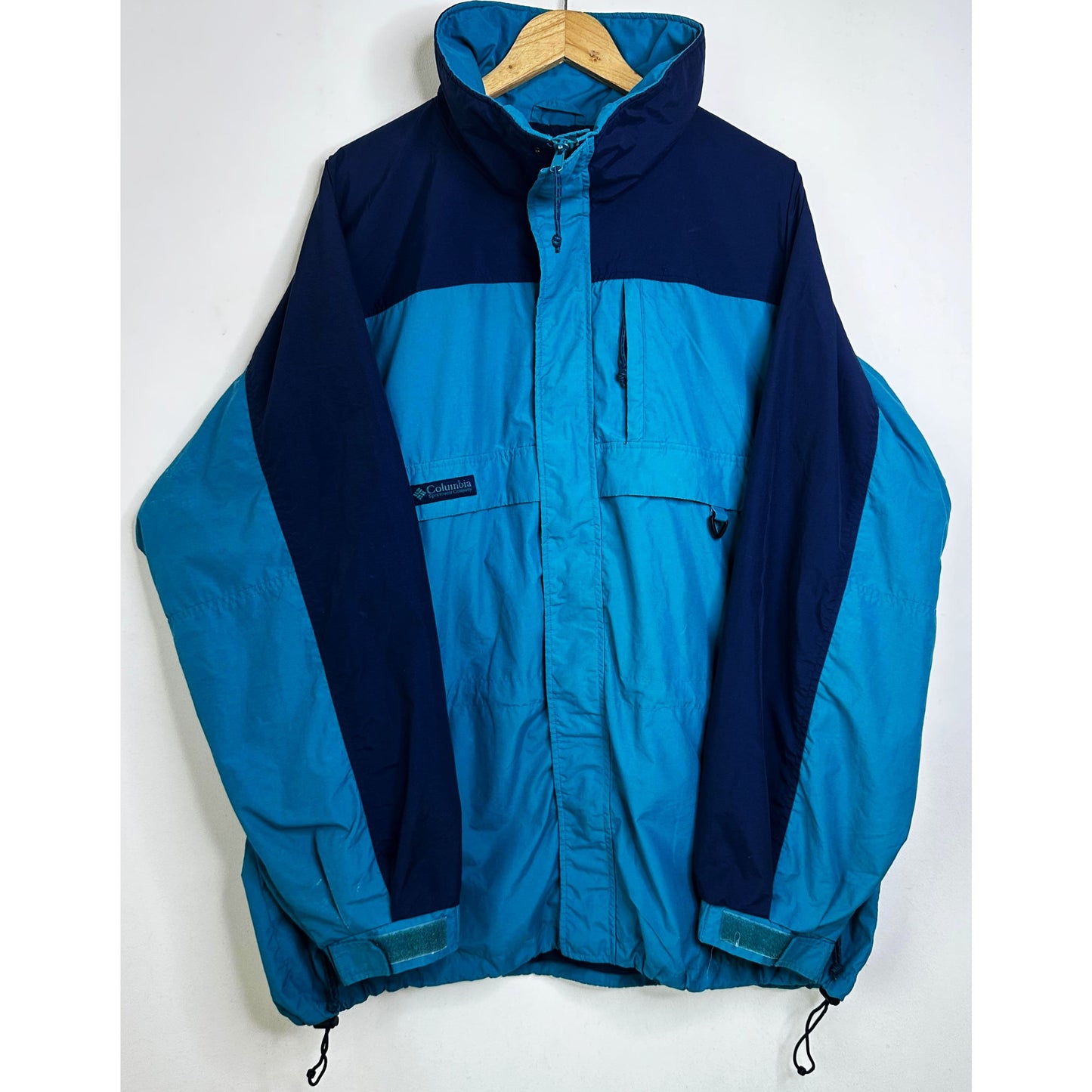 COLUMBIA SKY BLUE SIZE- XL WINDBREAKER JACKETS