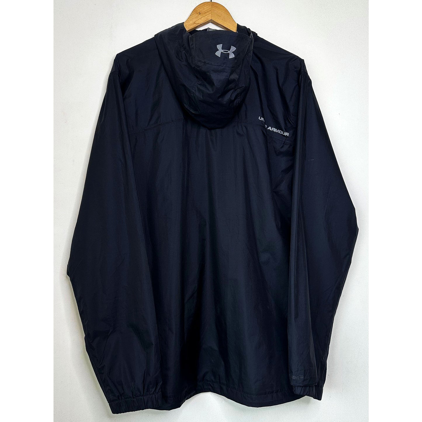 UNDER AUMOUR BLACK SIZE- XL WINDBREAKER JACKETS