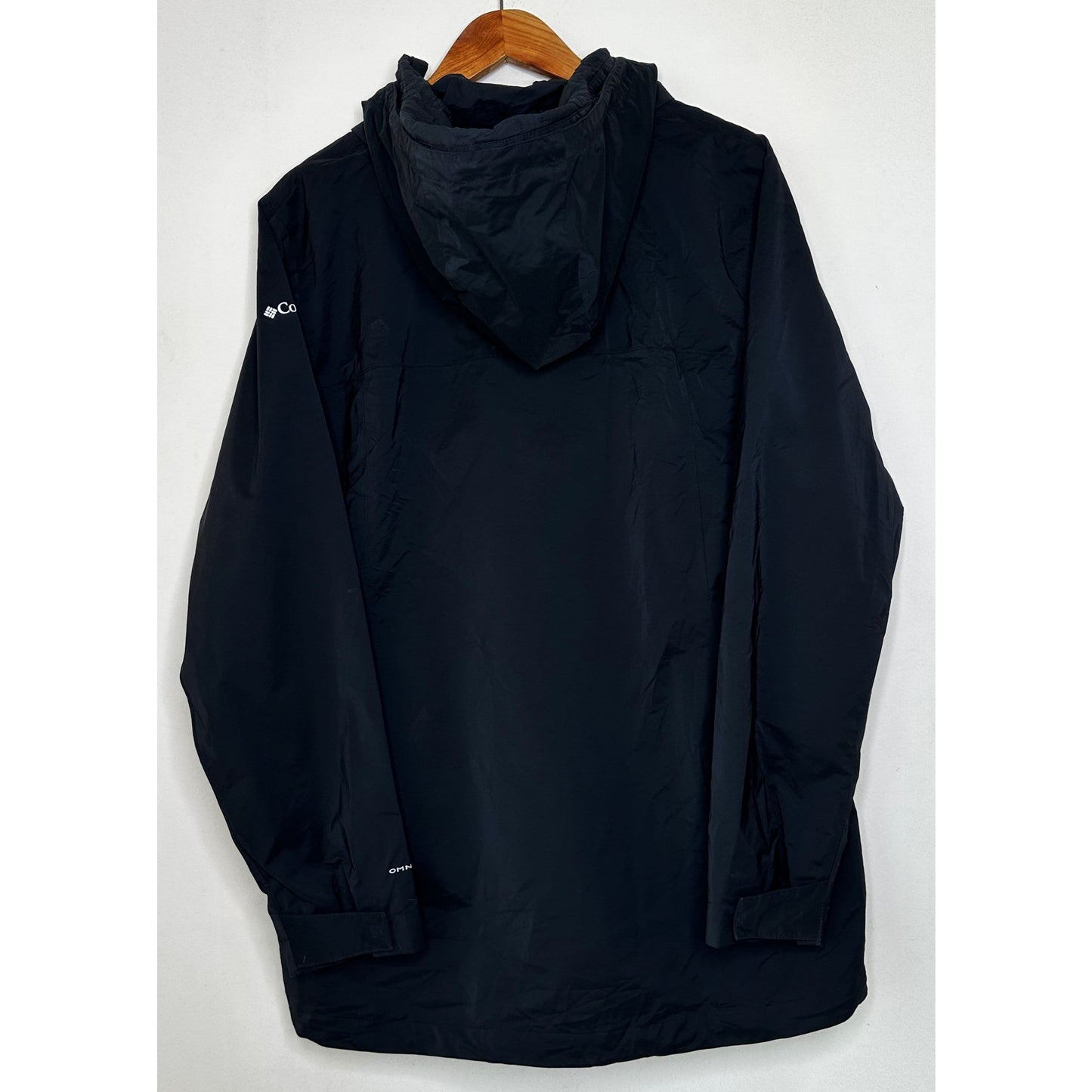 COLUMBIA BLACK SIZE- M WINDBREAKER JACKETS