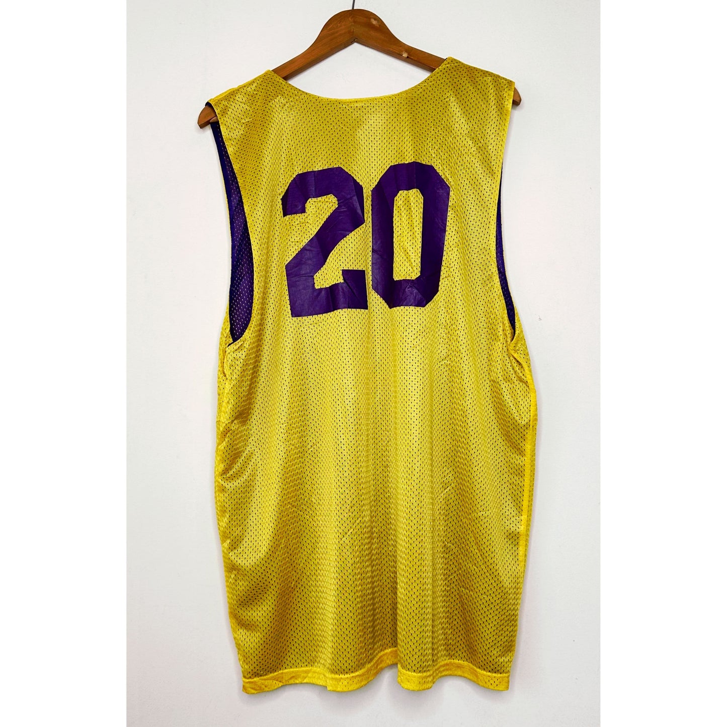 LEAKERS NUMBER-20 REVERSABLE SIZE-XL BASKETBALL JERSEYS