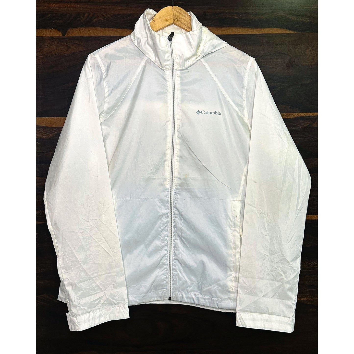 COLUMBIA WHITE SIZE- L WINDBREAKER JACKETS