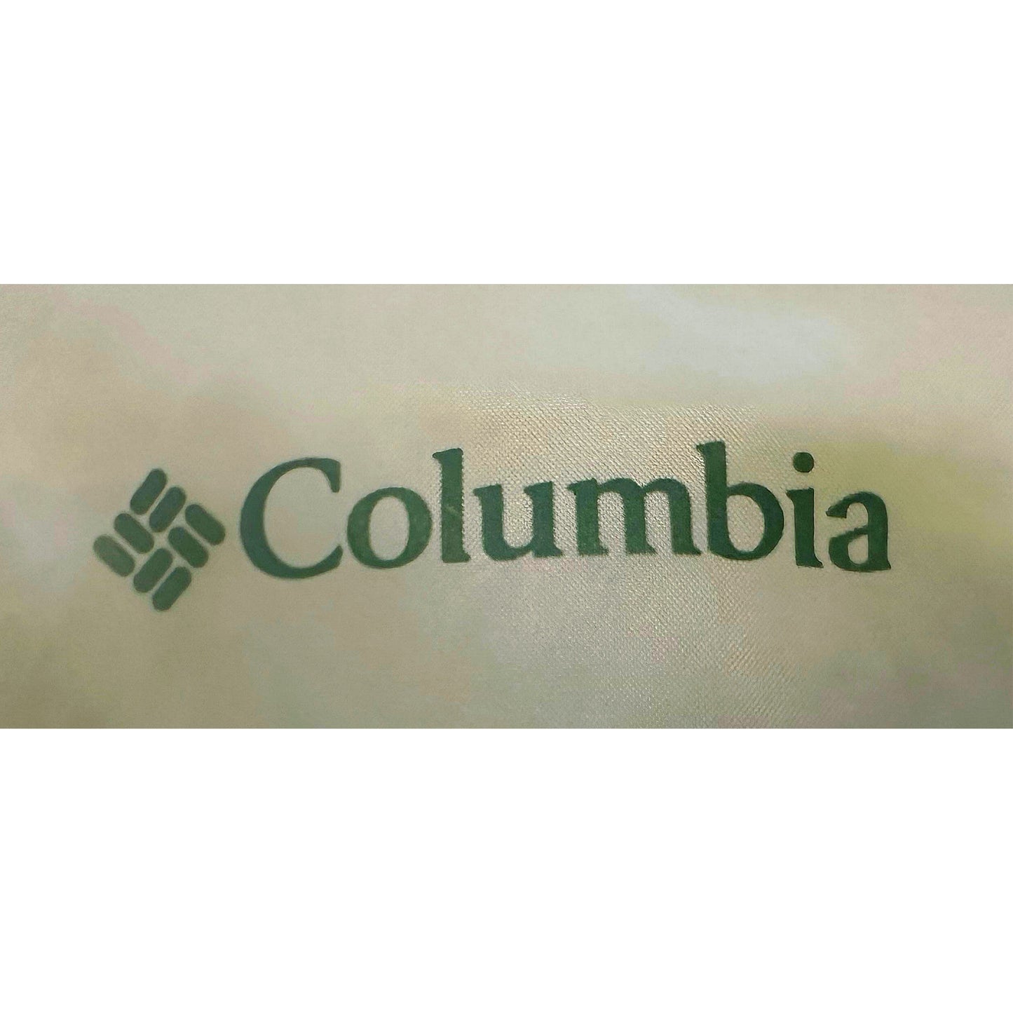 COLUMBIA WHITE SIZE- L WINDBREAKER JACKETS