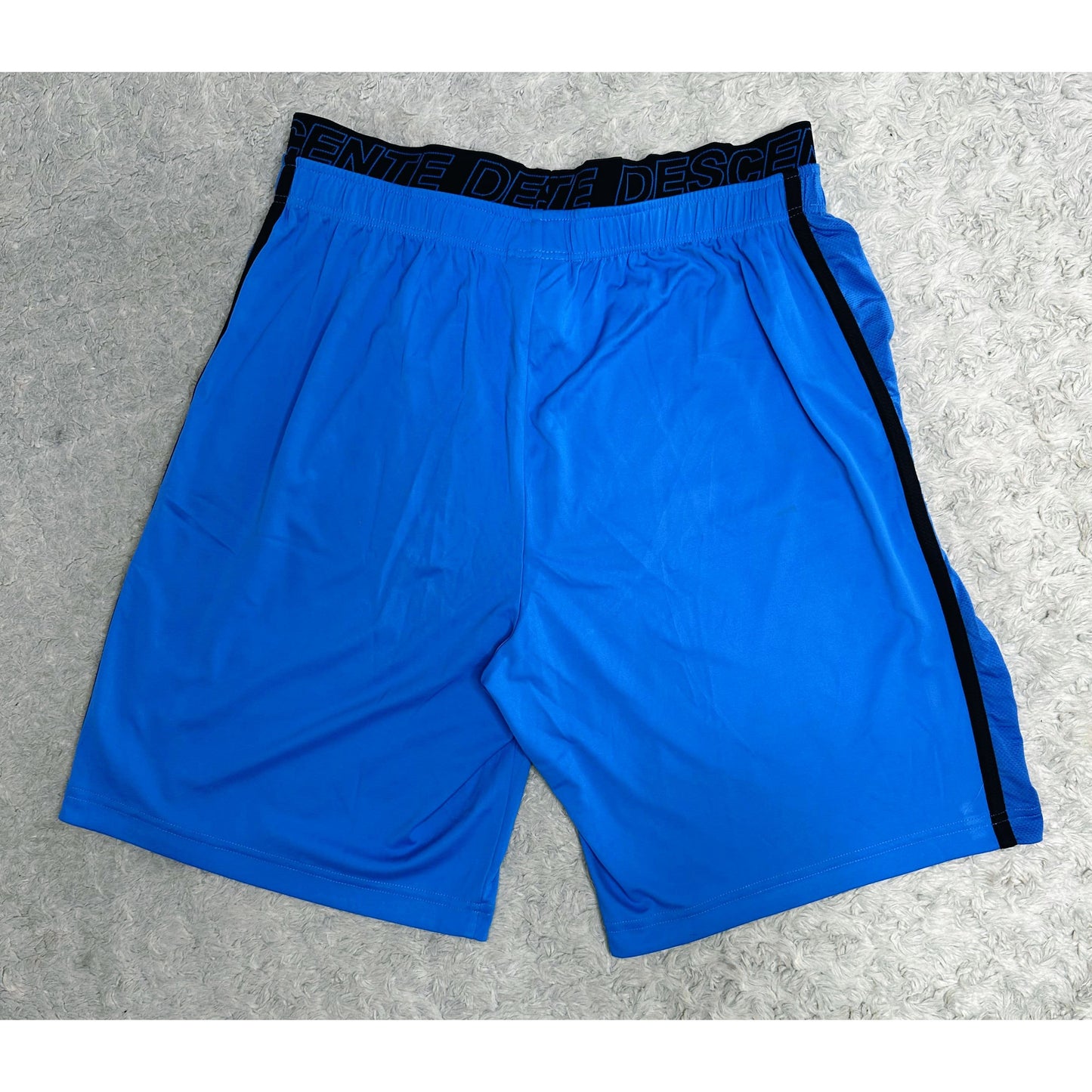 DESCENTE   BLUE SIZE-L SHORTS TRACKS & SHORTS