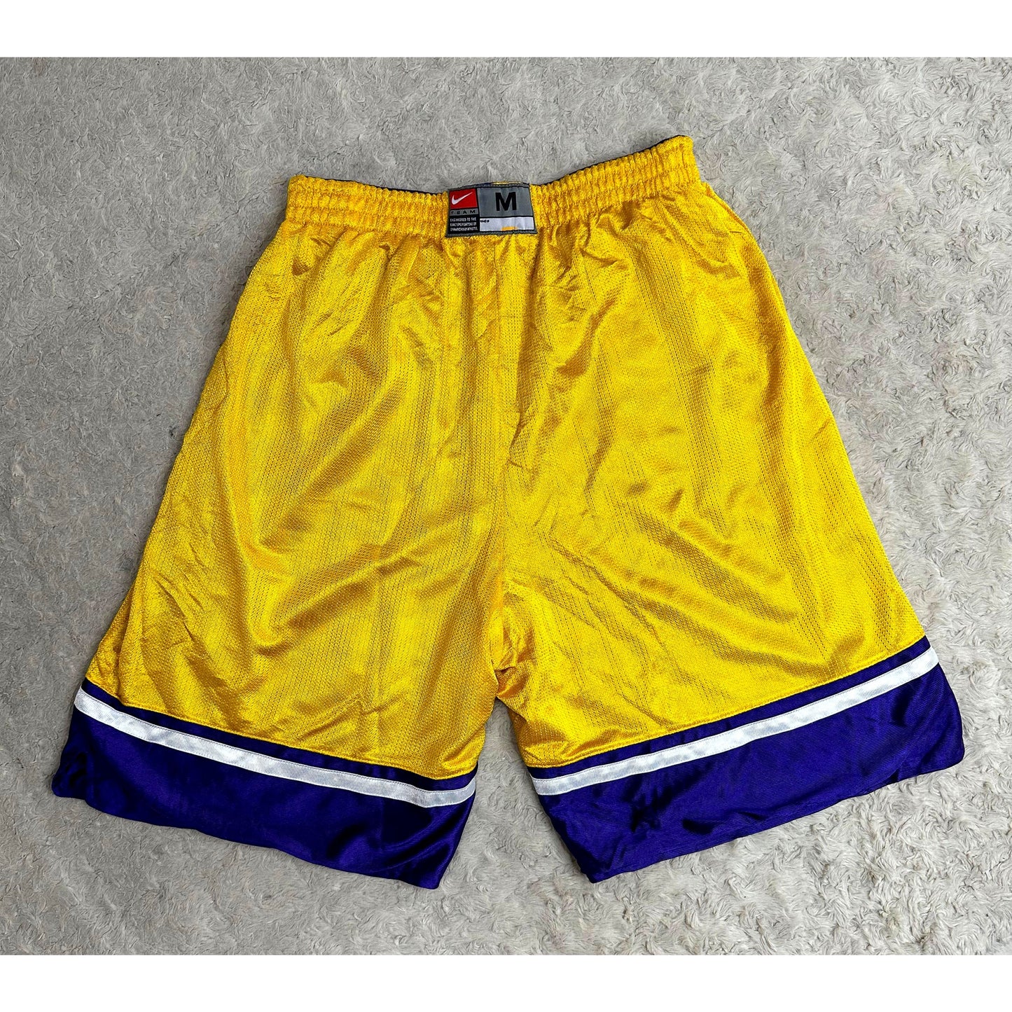 NIKE LOS ANGELS LAKERS YELLOW SIZE-M SHORTS