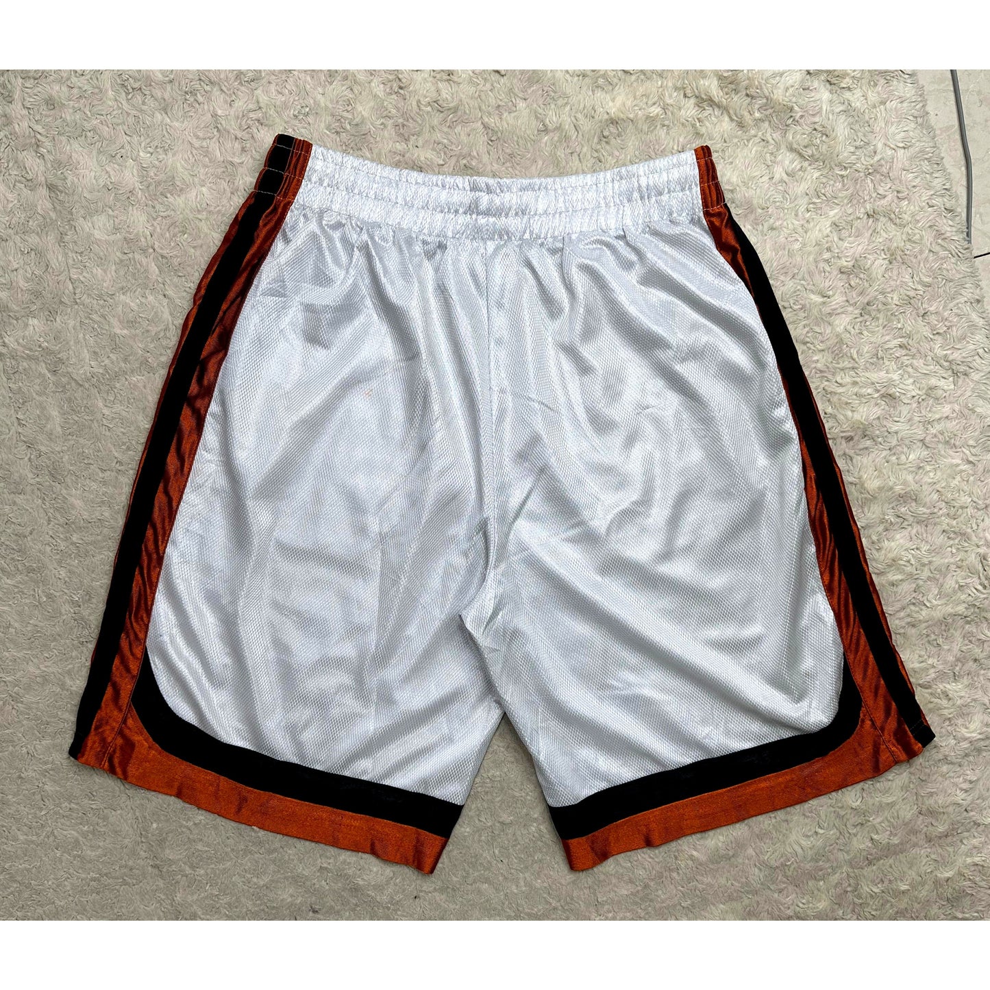 COLOSSEUM WHITE SIZE-L SHORTS