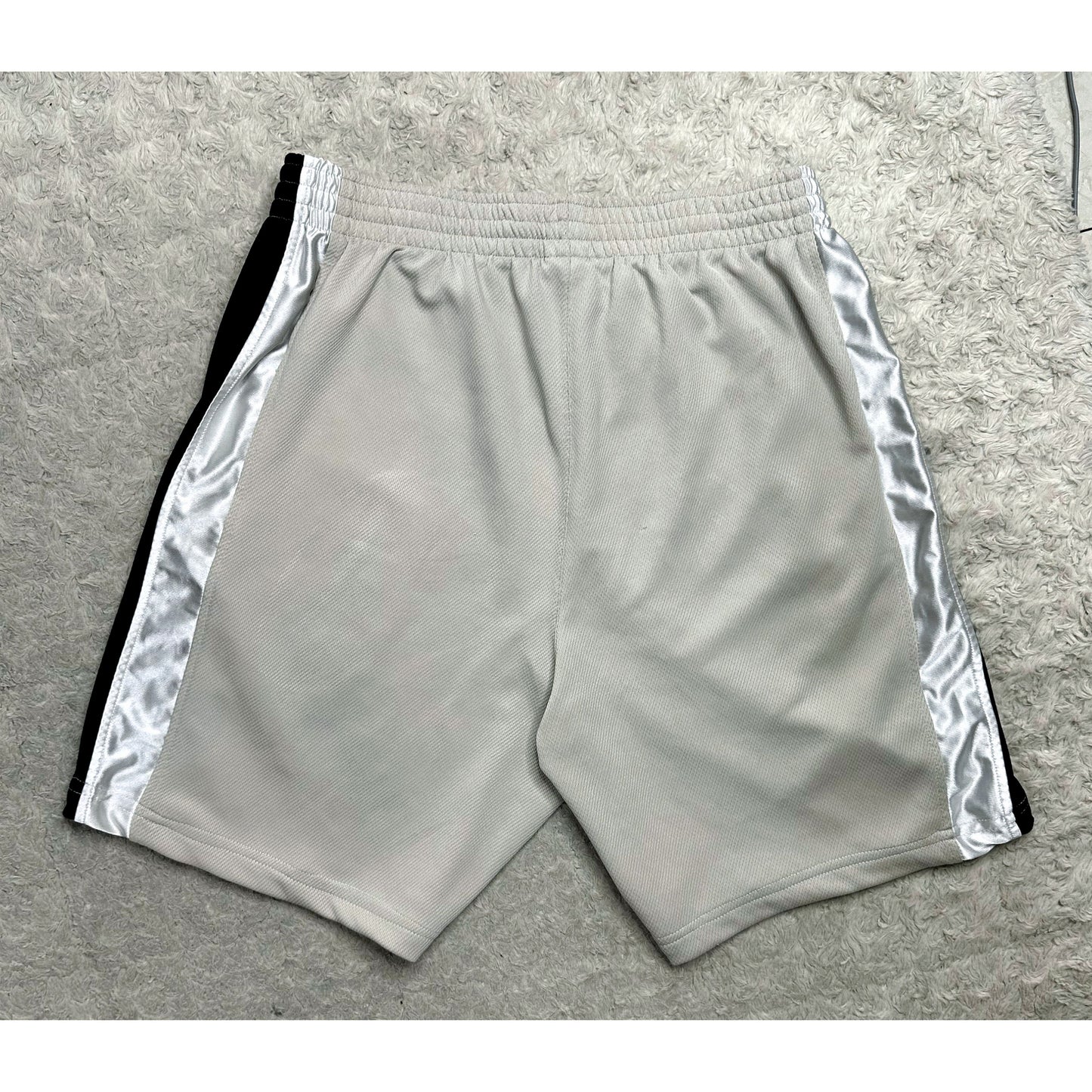 NIKE GREY SIZE-L SHORTS