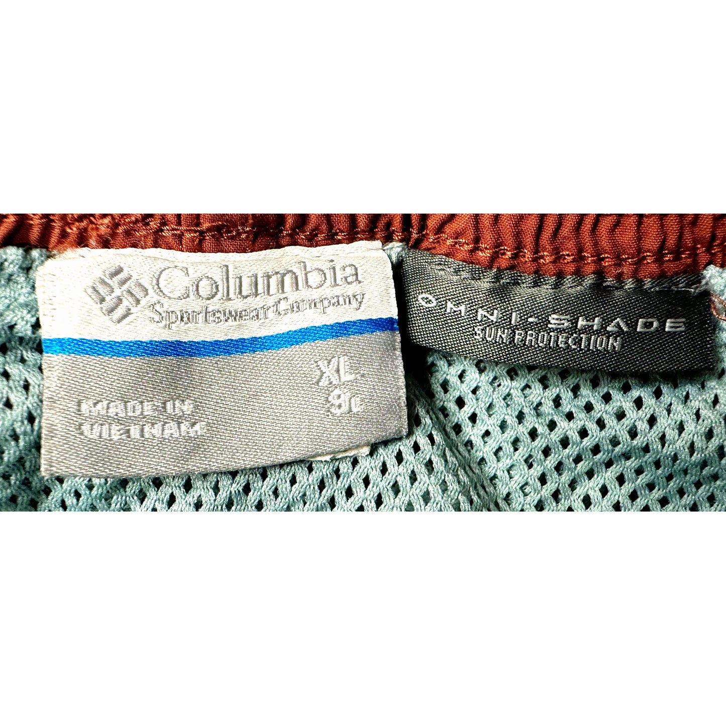 COLUMBIA RED SIZE-XL SHORTS