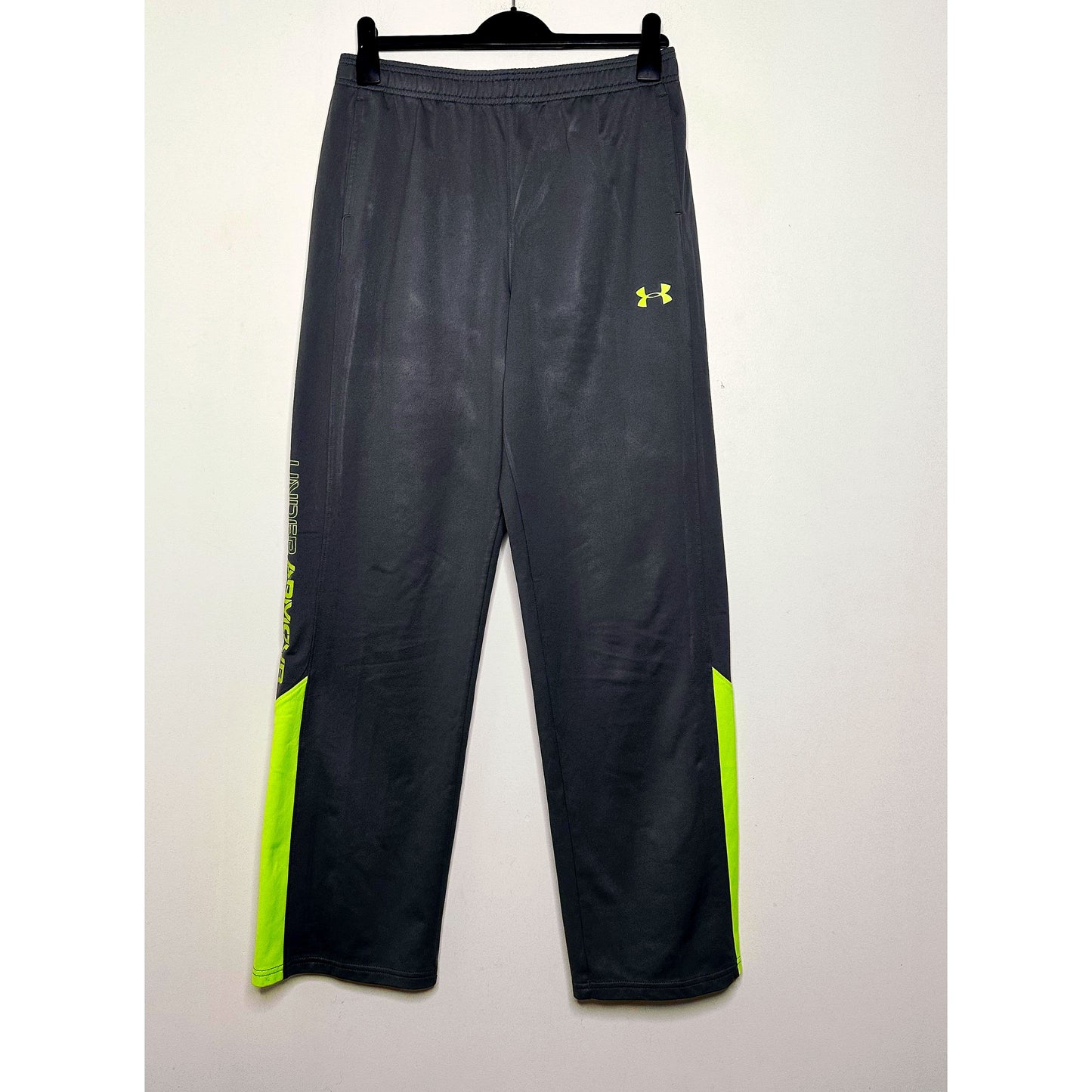 UNDER ARMOUR SIZE-XL TRACKS PANTS