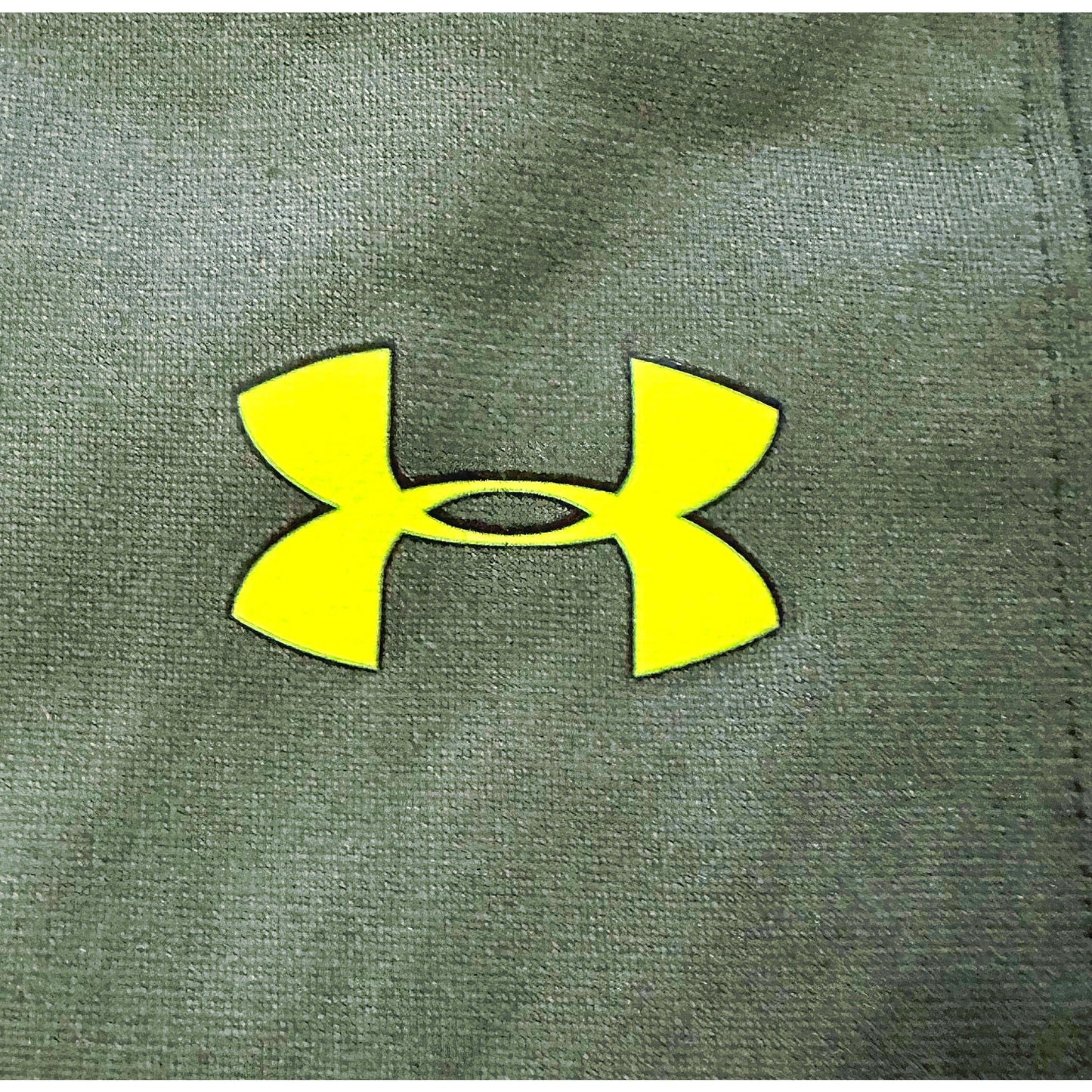 UNDER ARMOUR SIZE-XL TRACKS PANTS