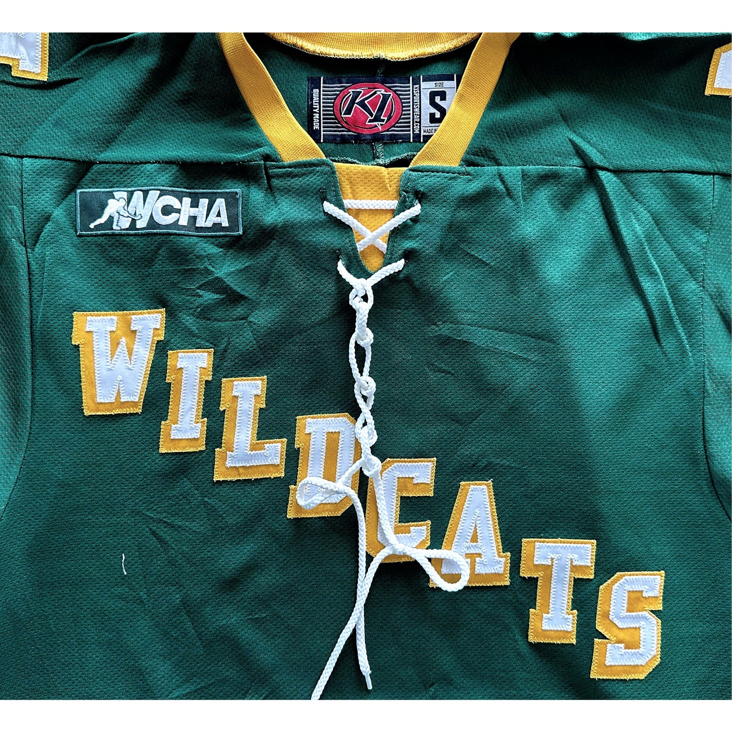 WCHA WILDCATS  SIZE-L ICE HOCKEY JERSEYS