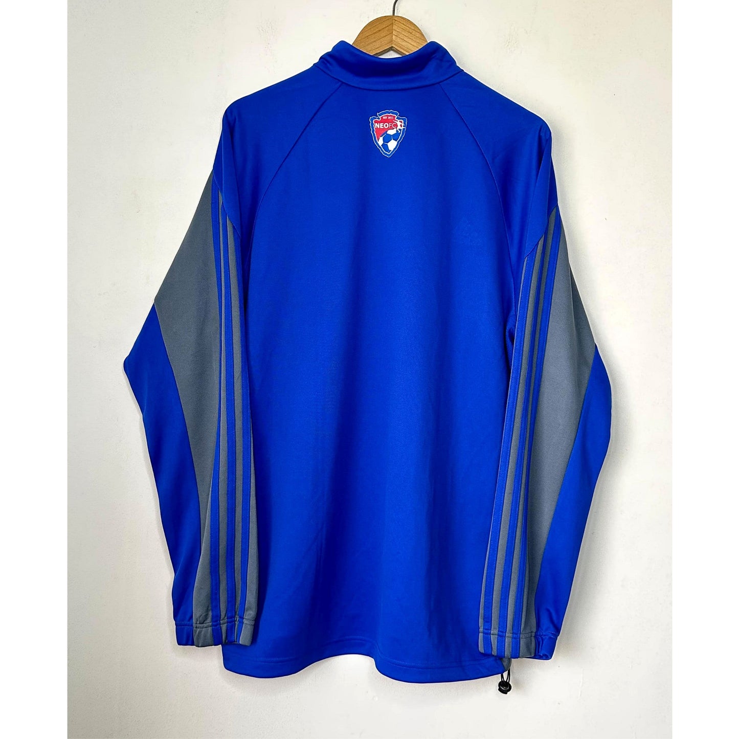 ADIDAS CLIMACOOL SIZE- XL SPORTSWEAR JACKET