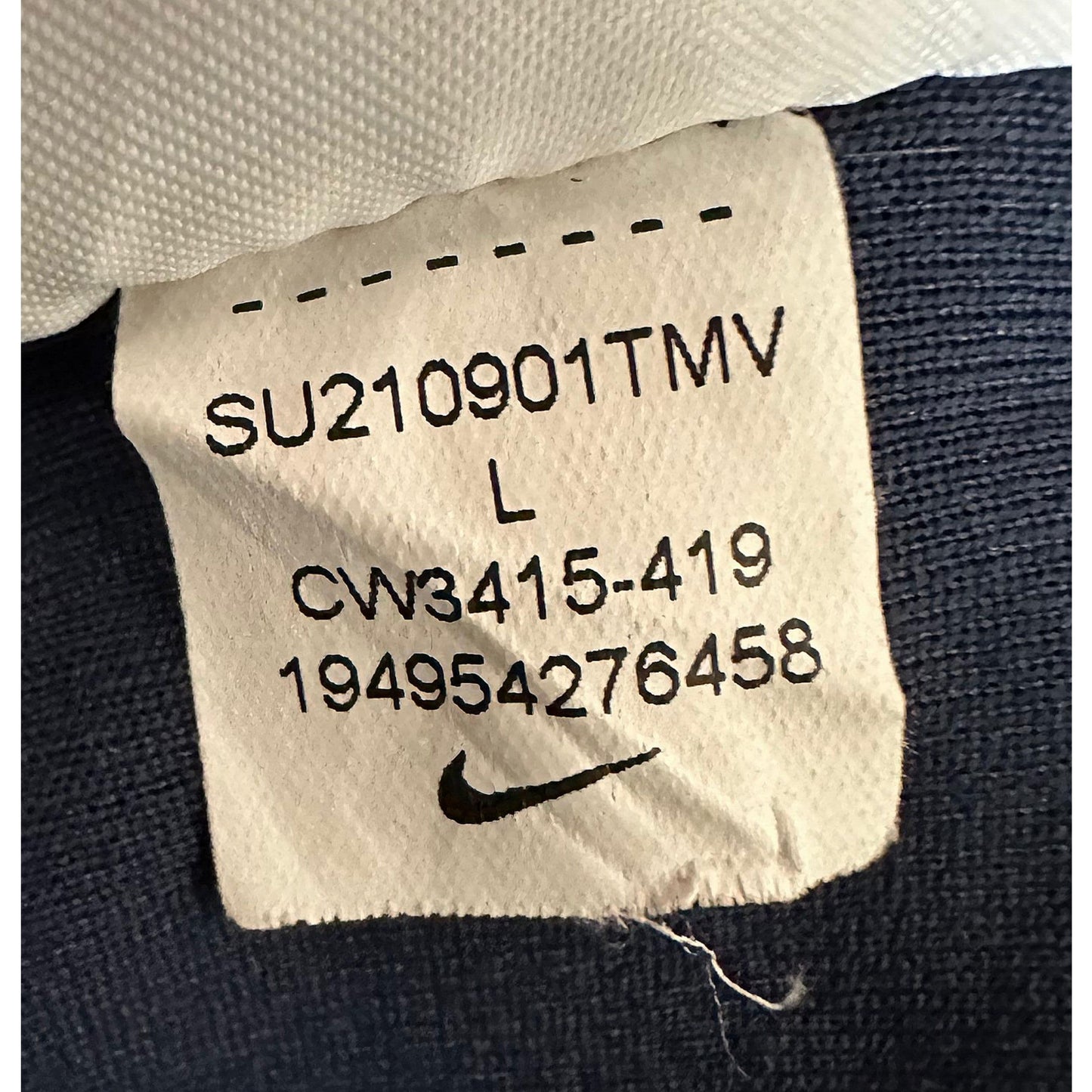 NIKE SIZE-L PREMIUM DRY-FIT