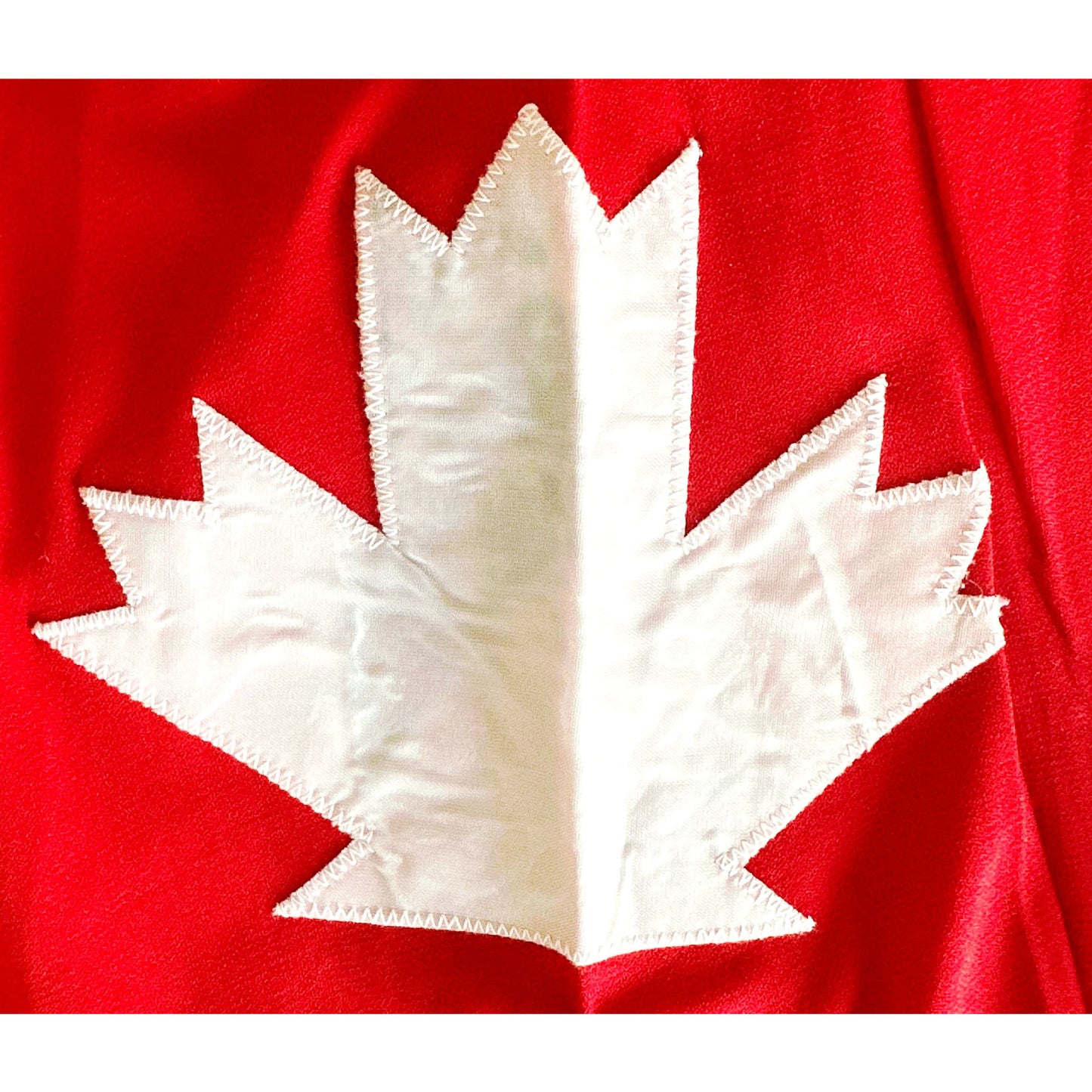 MESSIER CANADA  NO 11 SIZE- XL -ICE HOCKEY JERSEYS.