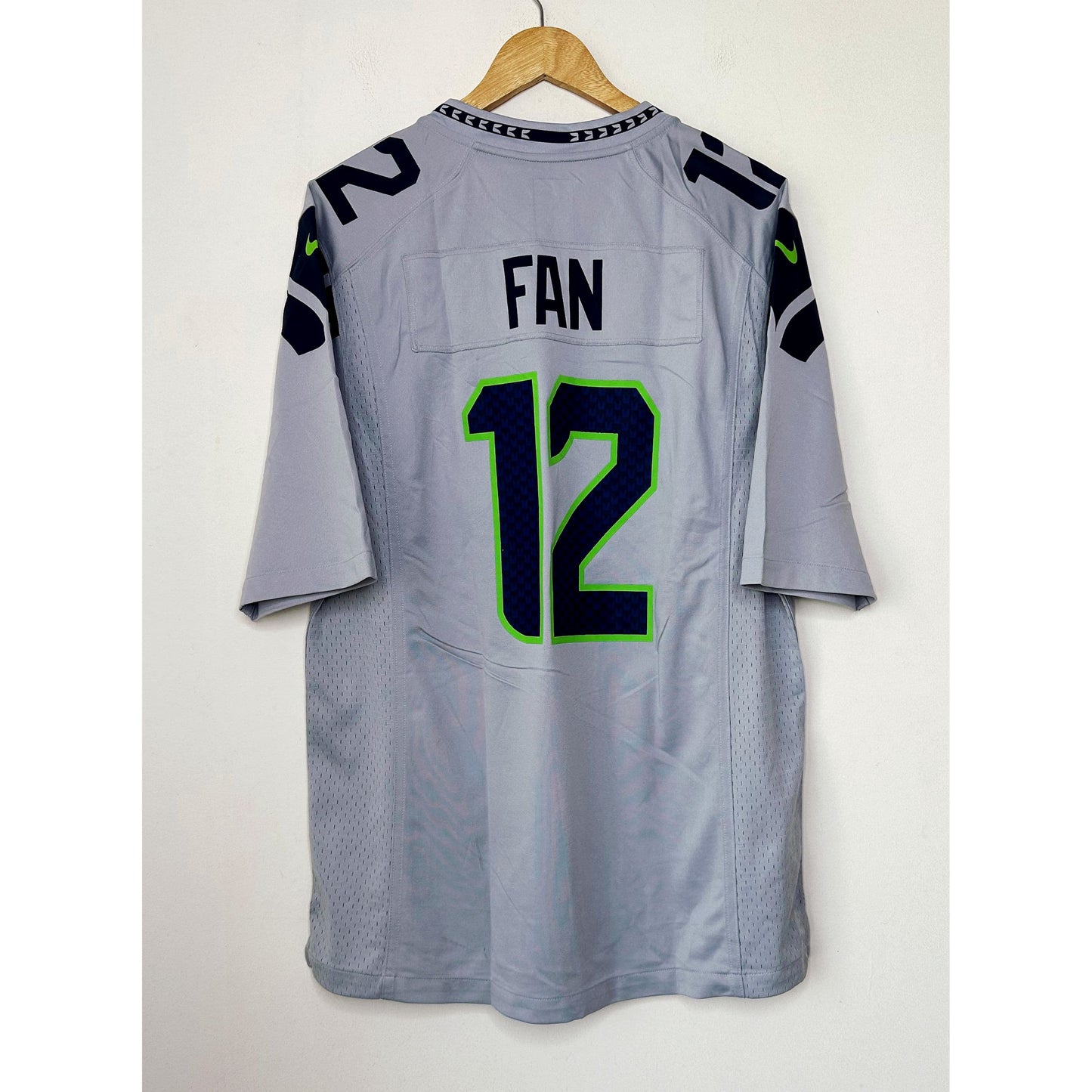 NIKE FAN NO 12 SIZE-XL NFL JERSEYS