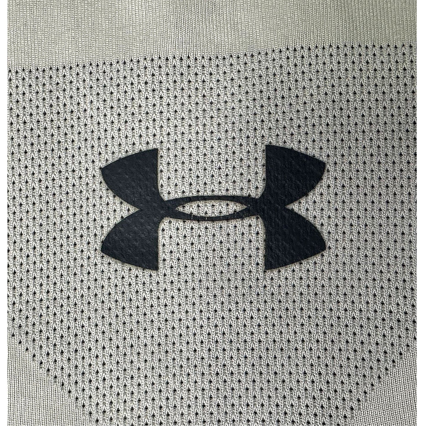 UNDER ARMOUR SIZE-M/L PREMIUM DRY-FIT