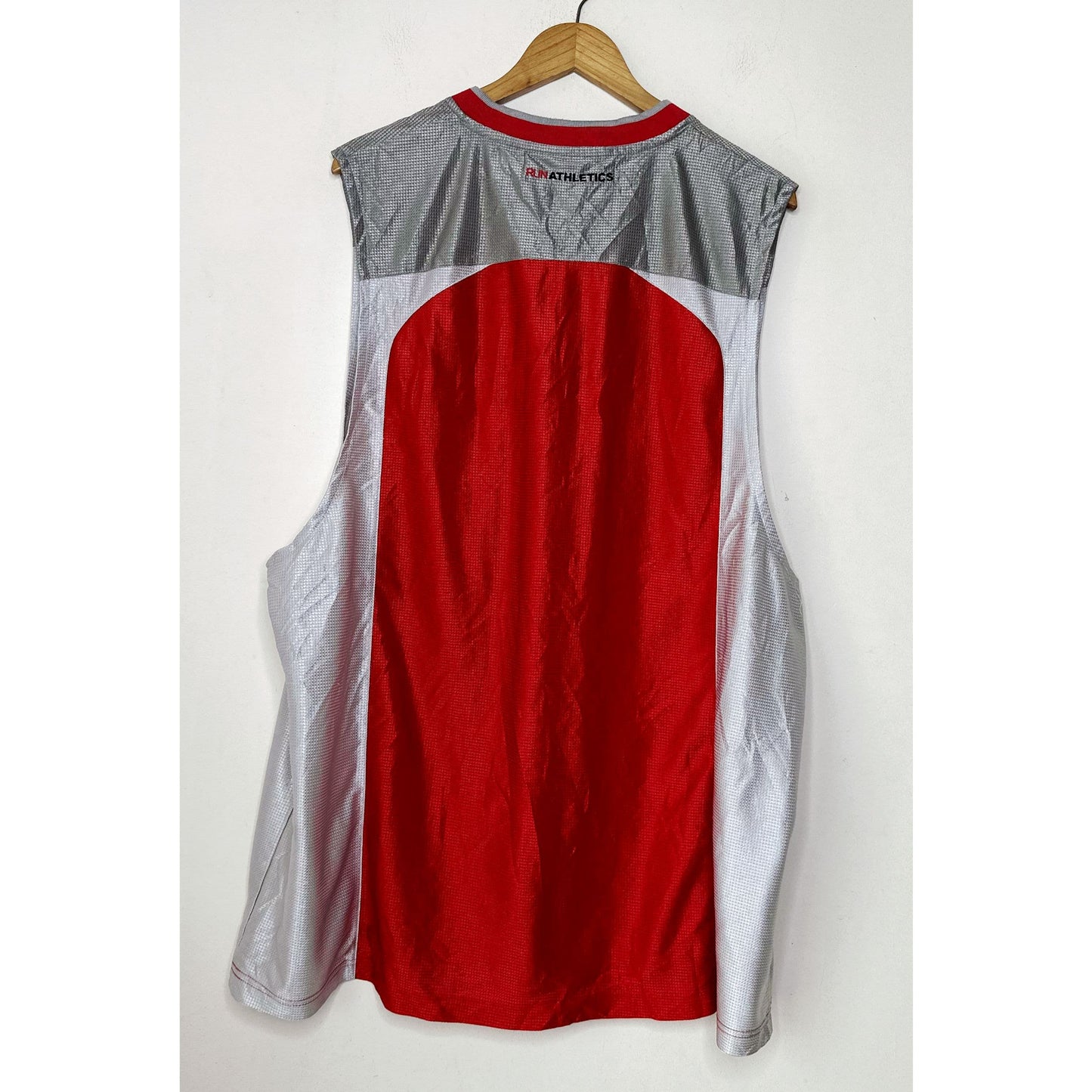 RUN ATHLETICS SIZE- XL BASKETBALL JERSEYS