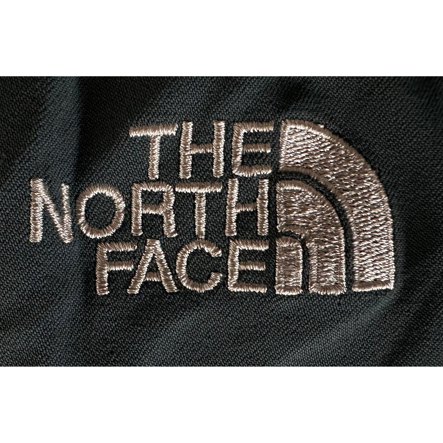 THE NORTH FACE SIZE- L LIMITED EDITION LUXURY JACKET